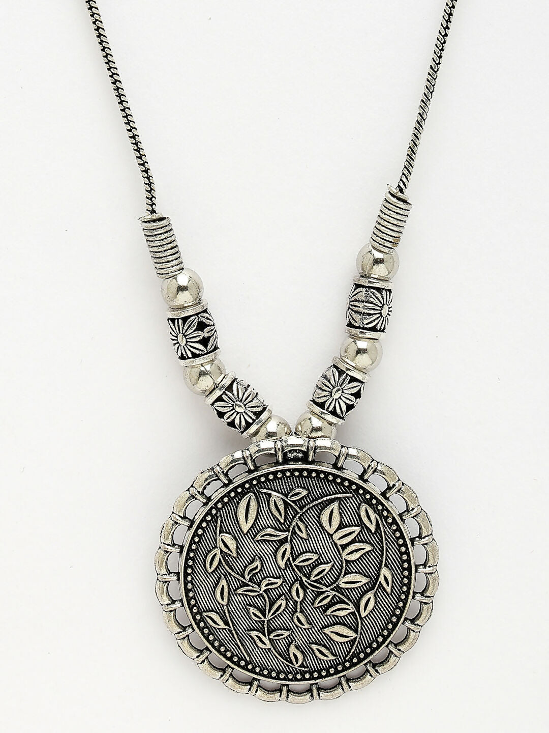 NVR Women's Silver-Toned Circular Shape Pendant with Chain 