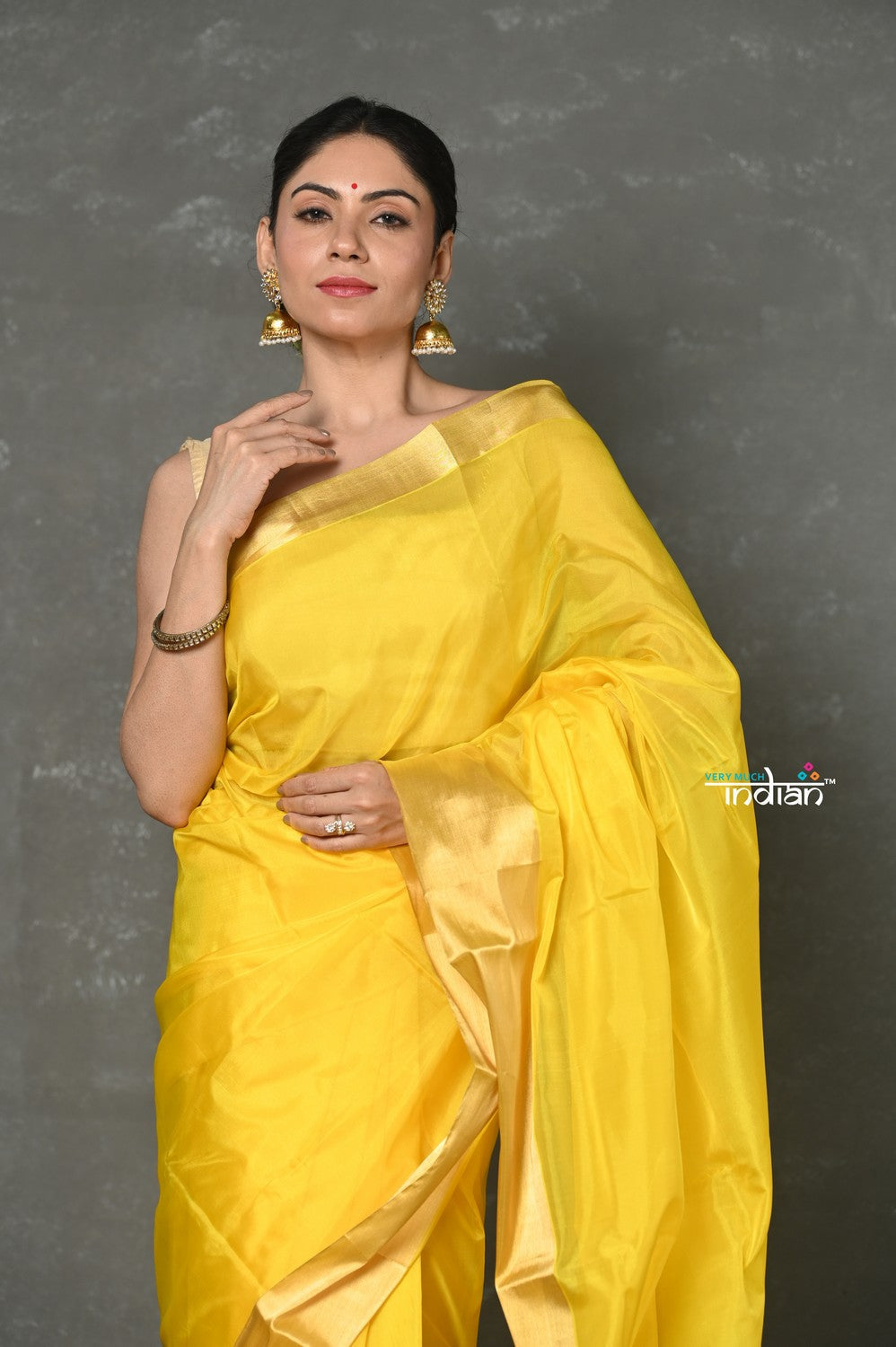 Very Much Indian Handloom Pure Cotton Silk Saree With Golden Border - Yellow | Swadesiicart