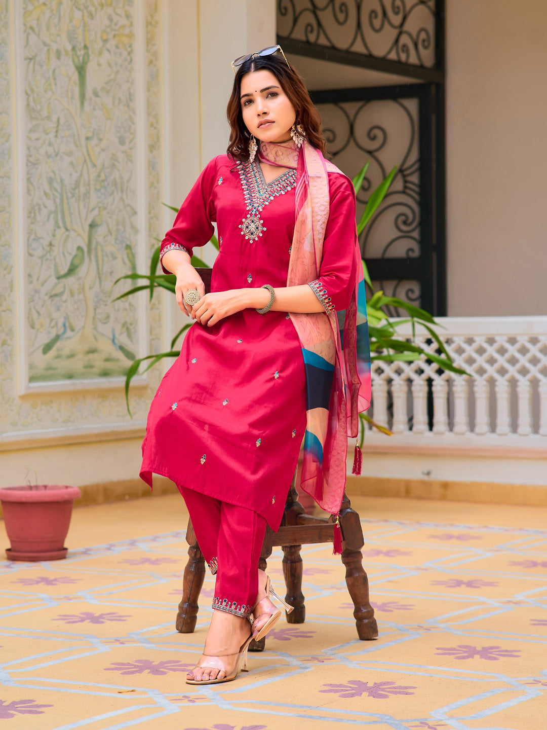 Hand Embroidered Kurta With Pant & Printed Organza Dupatta, Pink - Hiral Fashion