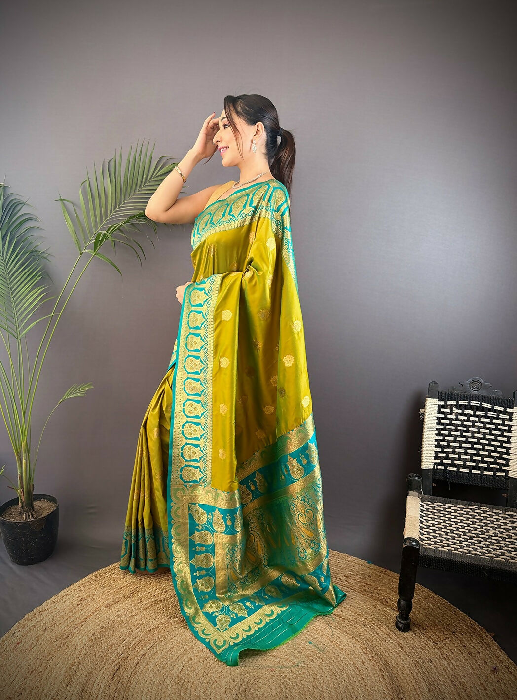 Joban Fashion Teal Butti Banarasi Silk Sarees | Swadesiicart