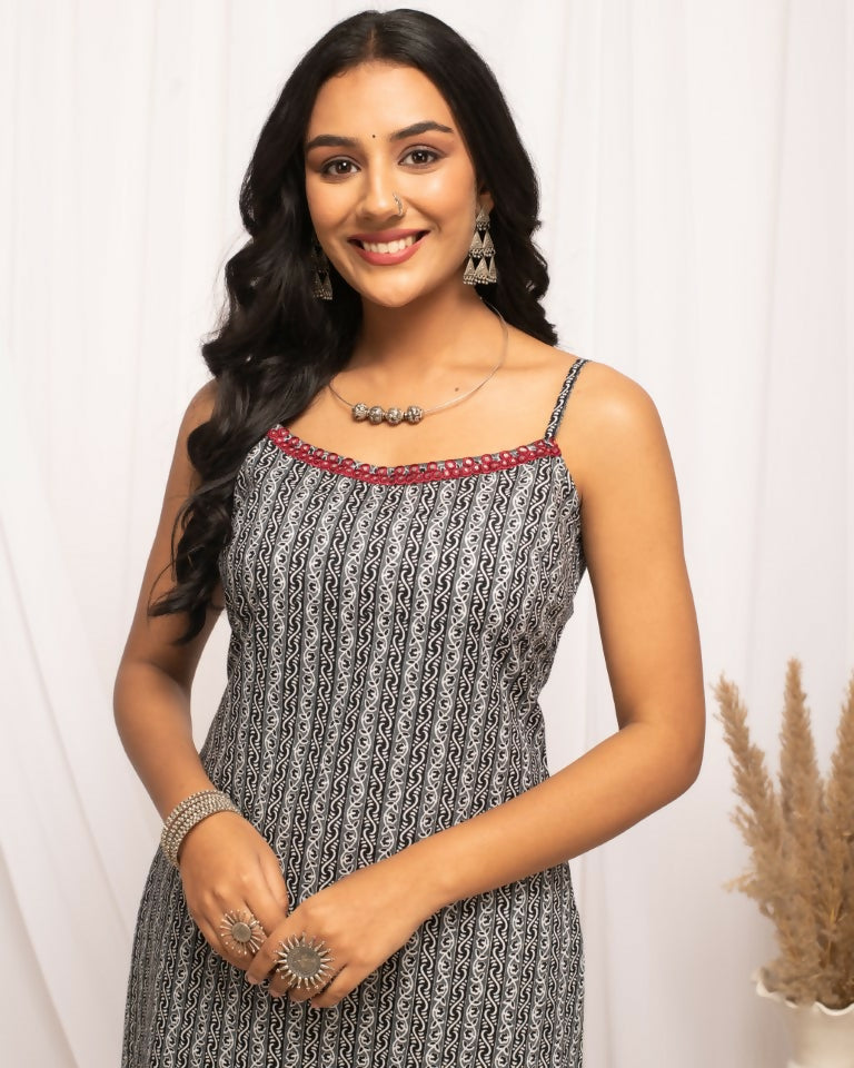 FIORRA Women's Strip Printed Black Cotton Straight Kurta 