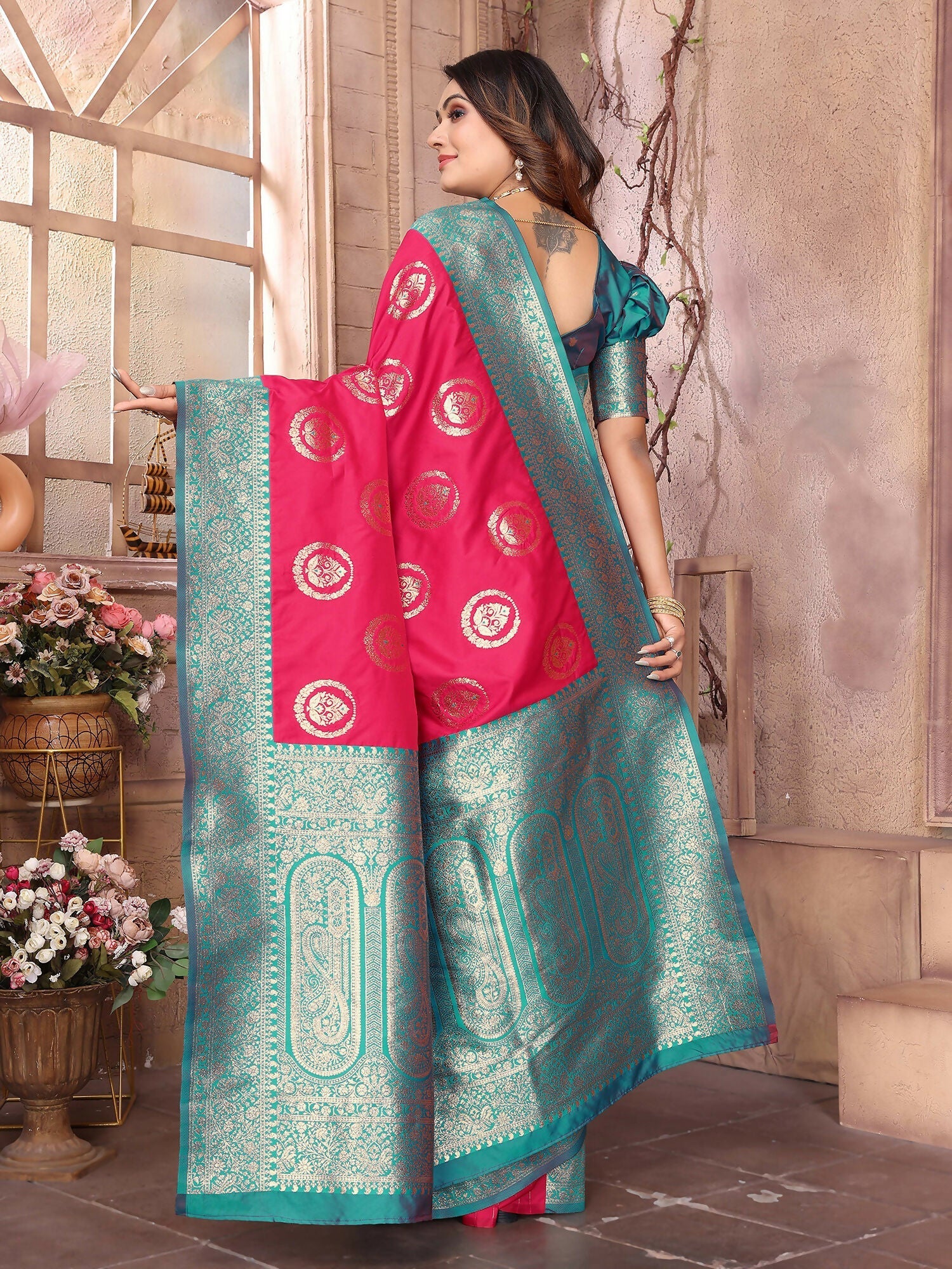 Joban Fashion Hot Pink Banarasi Soft Silk Woven Saree | Swadesiicart