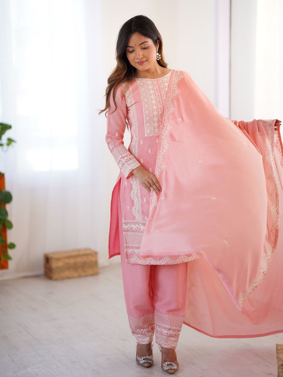 Prazu Fashion Baby Pink Chinon Silk Embroidered Salwar Suit