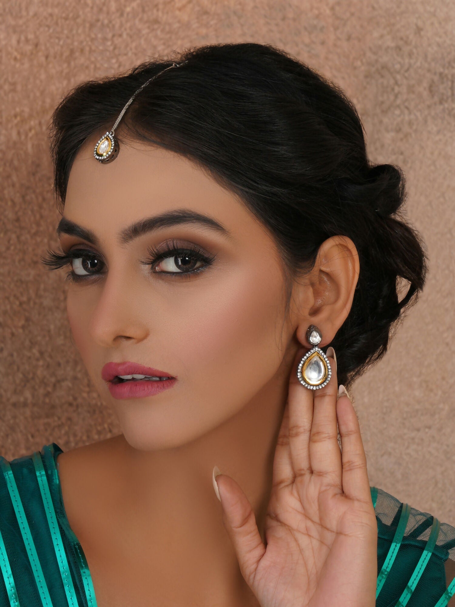 Tear Drop Dual Tone Kundan Maang Tikka with Earrings Jewellery Set (silver) - Ruby Raang - Grab2buy