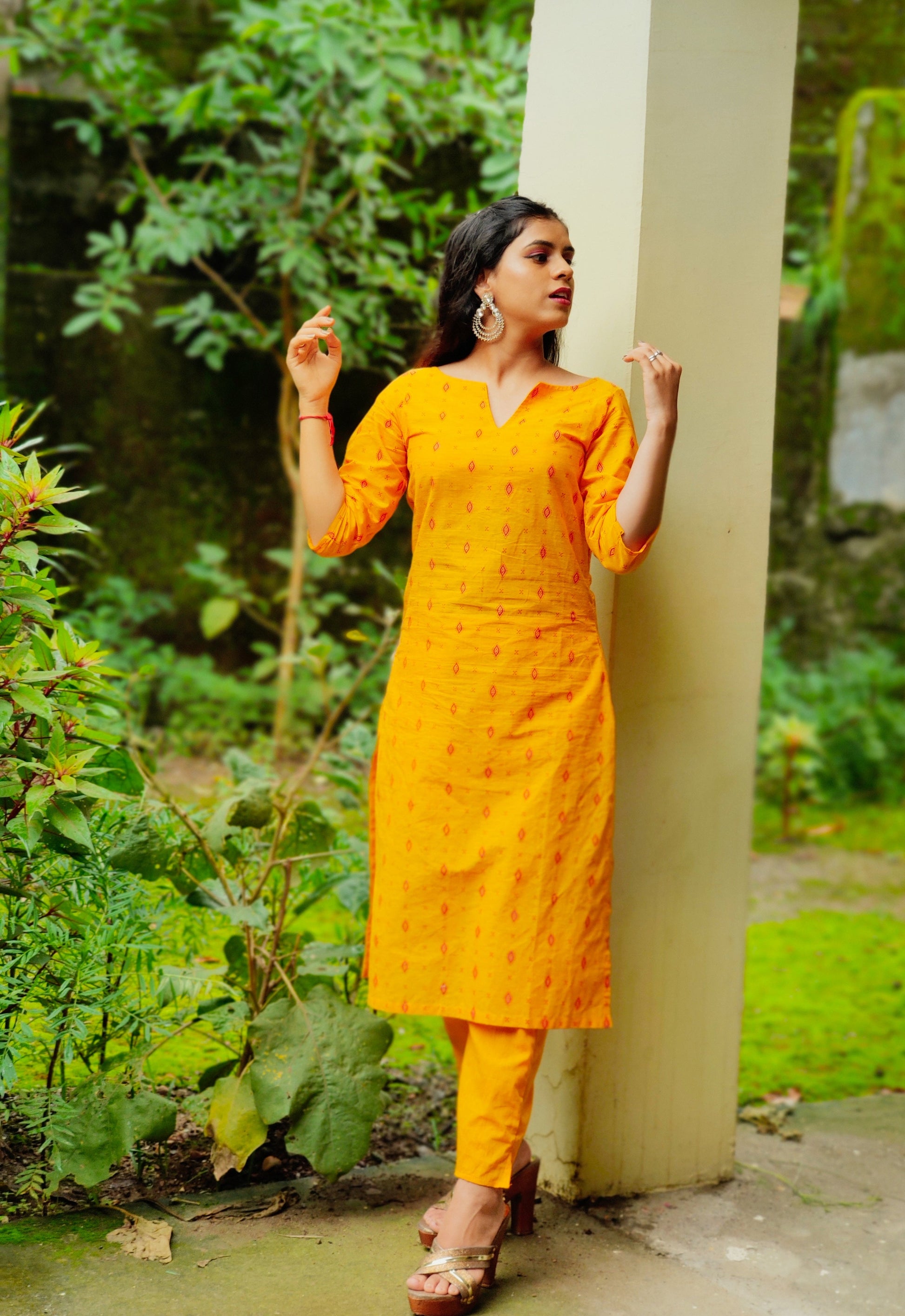 Jompers Women Yellow Printed Kurta with Trousers