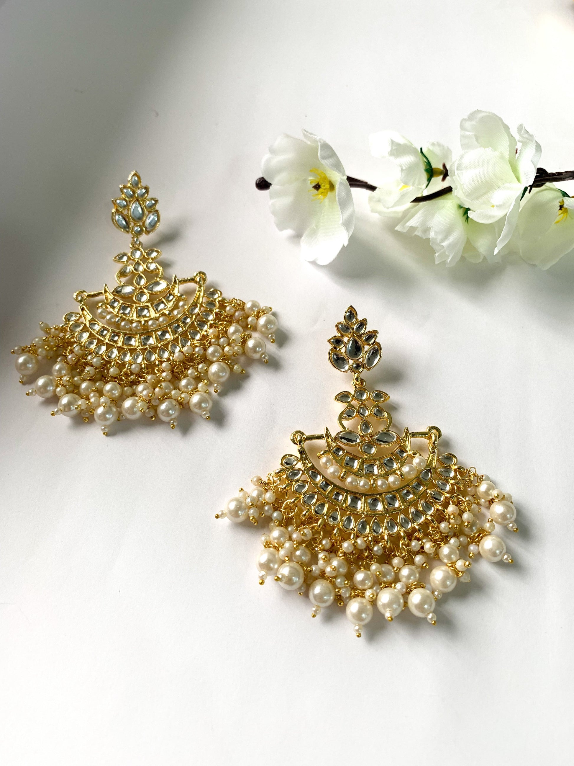 Traditional Gold-Polished White Kundan Pearl Drop Chandbali Earring For Women/Girls - Wahe Jewels Noz2Toz