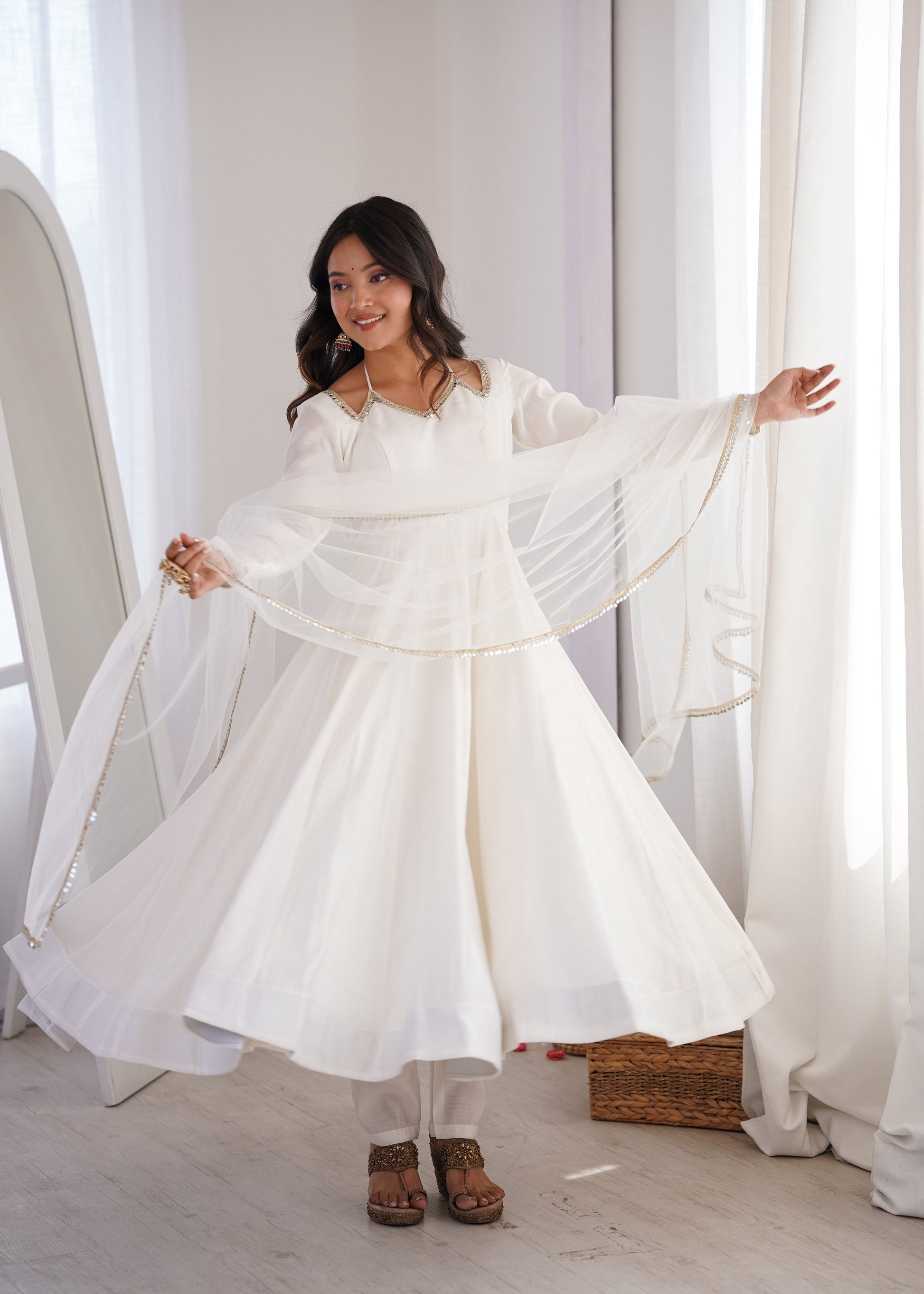 Evanik Women Off White Ethnic Anarkali Kurta Set for Festive & Wedding Wear