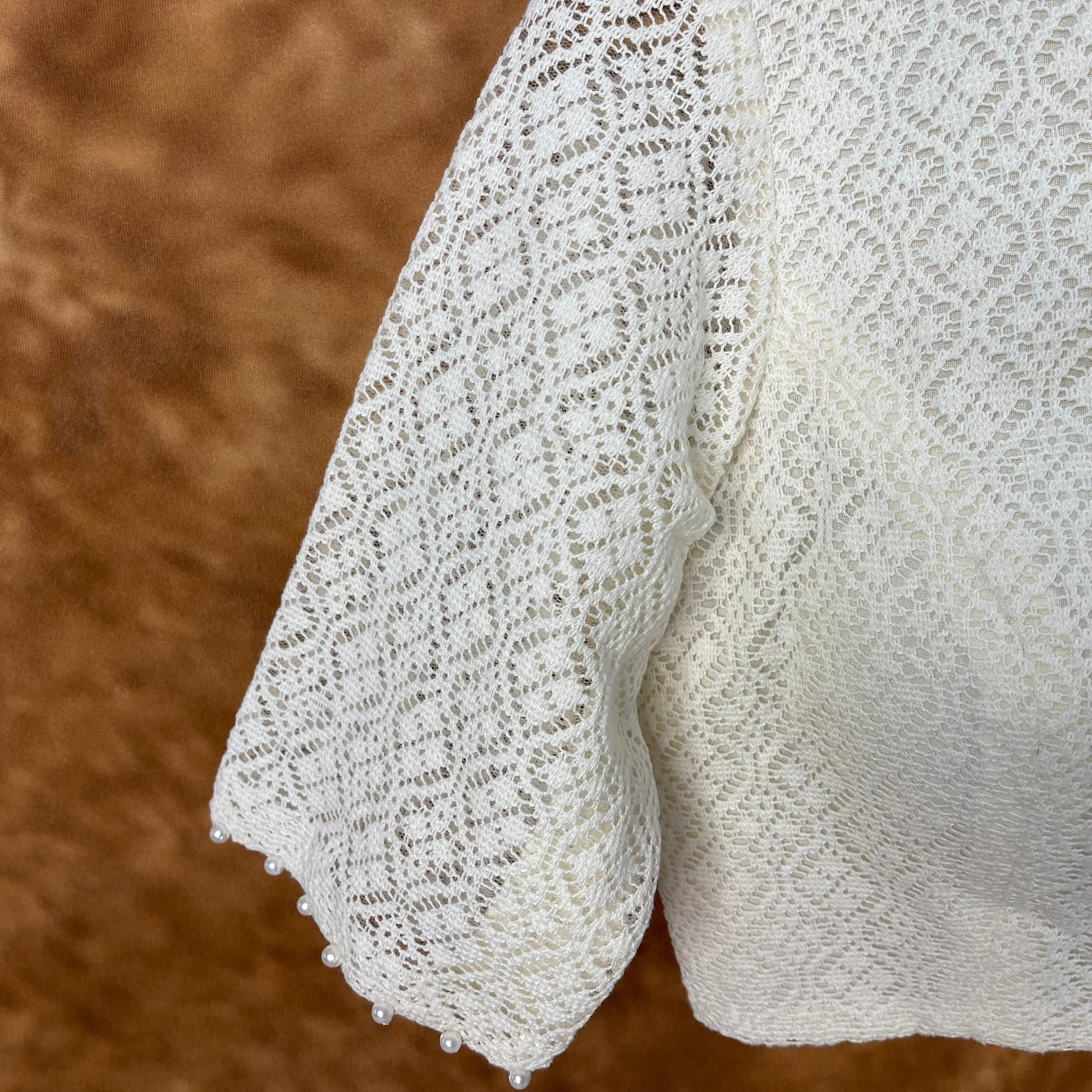 Radiant Glow Cream Coloured Cotton Less Ready to Wear Blouse - kapda Tailor 