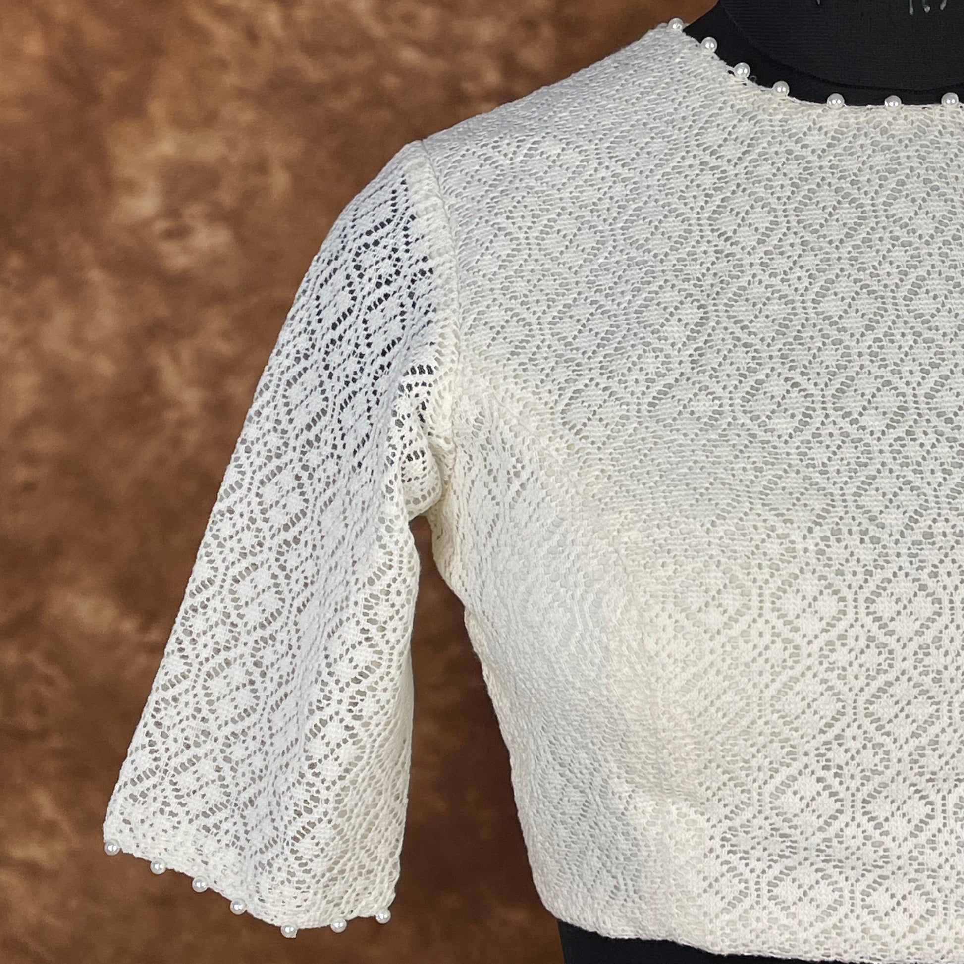 Radiant Glow Cream Coloured Cotton Less Ready to Wear Blouse - kapda Tailor 
