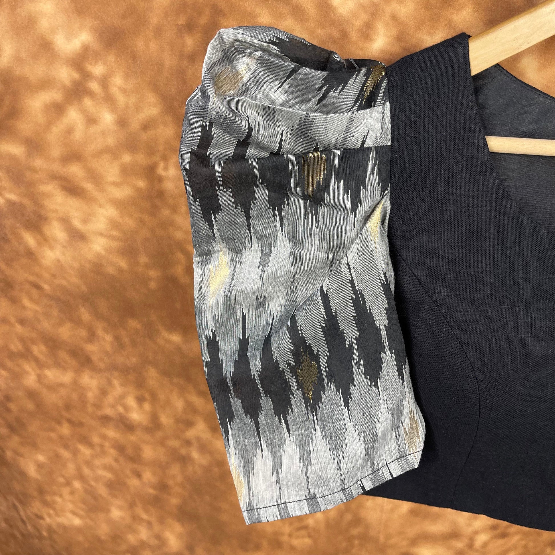 Aurora Black Black Coloured Cotton / Chanderi Ready to Wear Blouse - kapda Tailor 