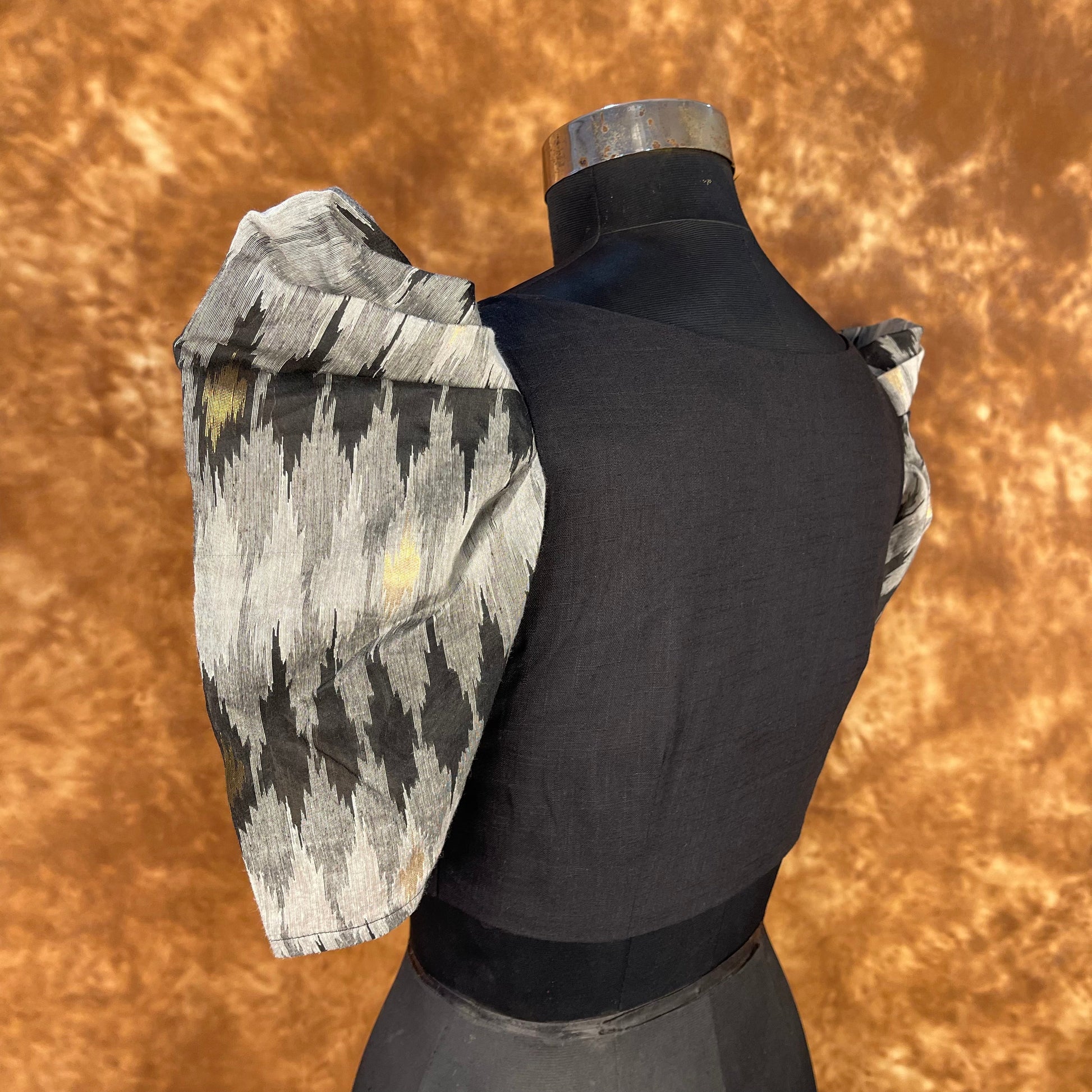 Aurora Black Black Coloured Cotton / Chanderi Ready to Wear Blouse - kapda Tailor 