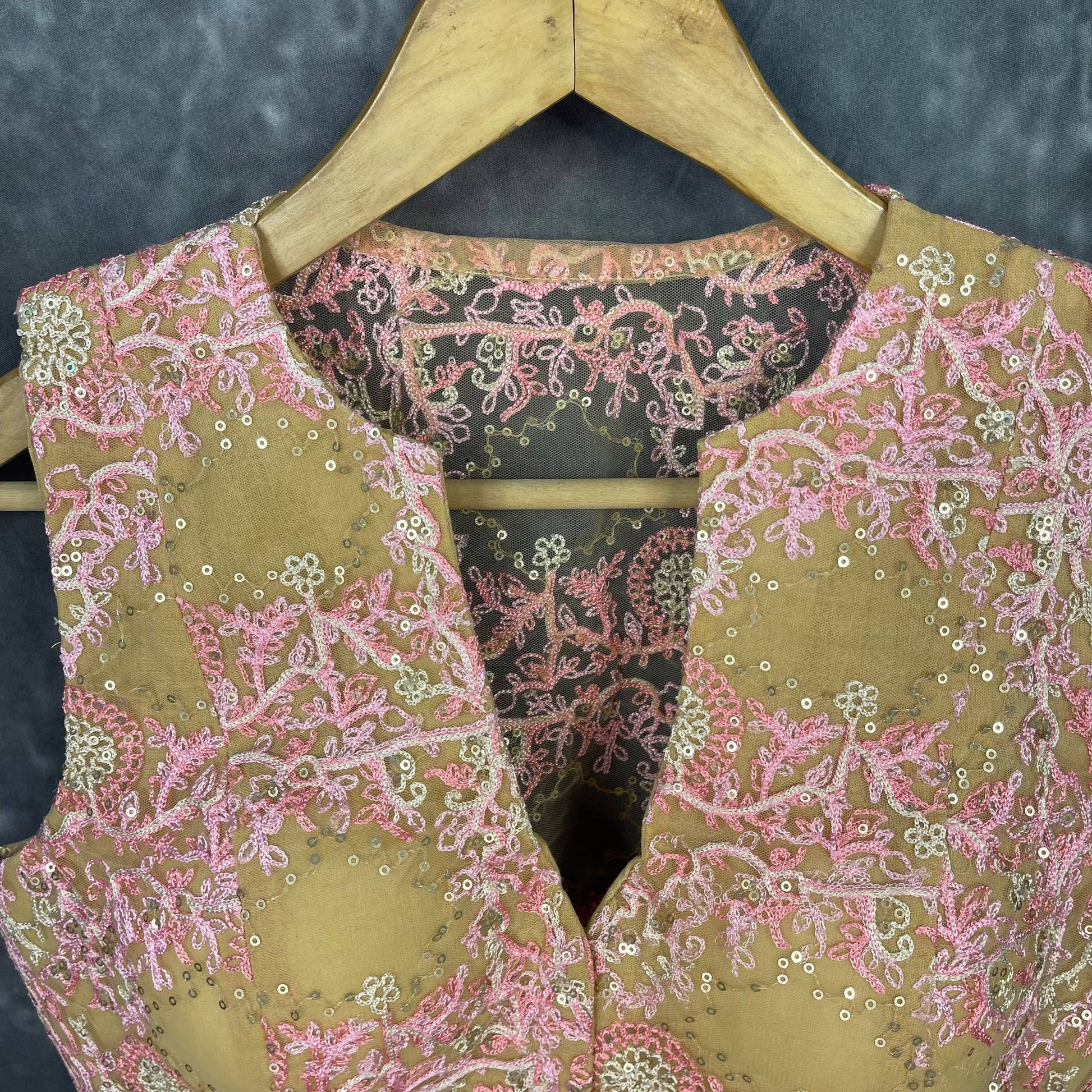 Parchment Pink Pink Coloured Net With Embroidrey Ready to Wear Blouse - kapda Tailor 