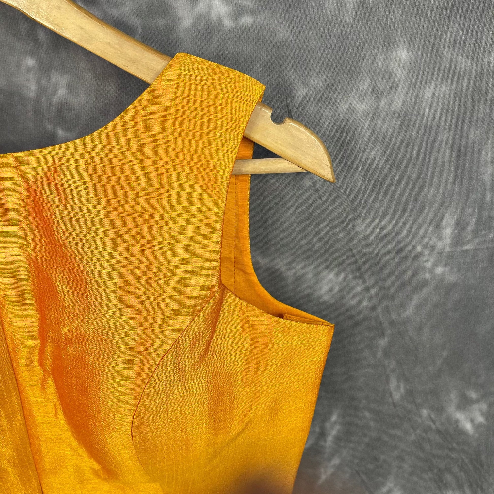 Mangalore Madness Orange Coloured Mangalore Isik/Khan Border Ready to Wear Blouse - kapda Tailor 