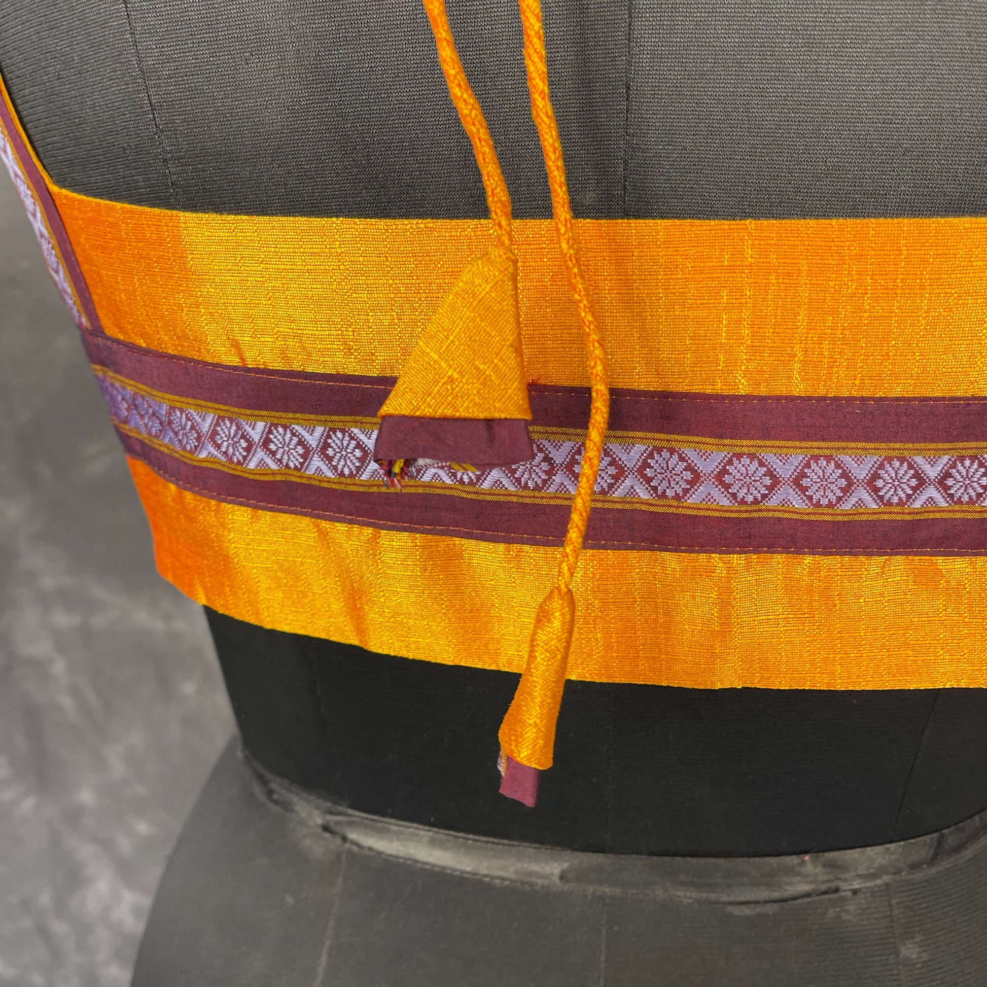 Mangalore Madness Orange Coloured Mangalore Isik/Khan Border Ready to Wear Blouse - kapda Tailor 