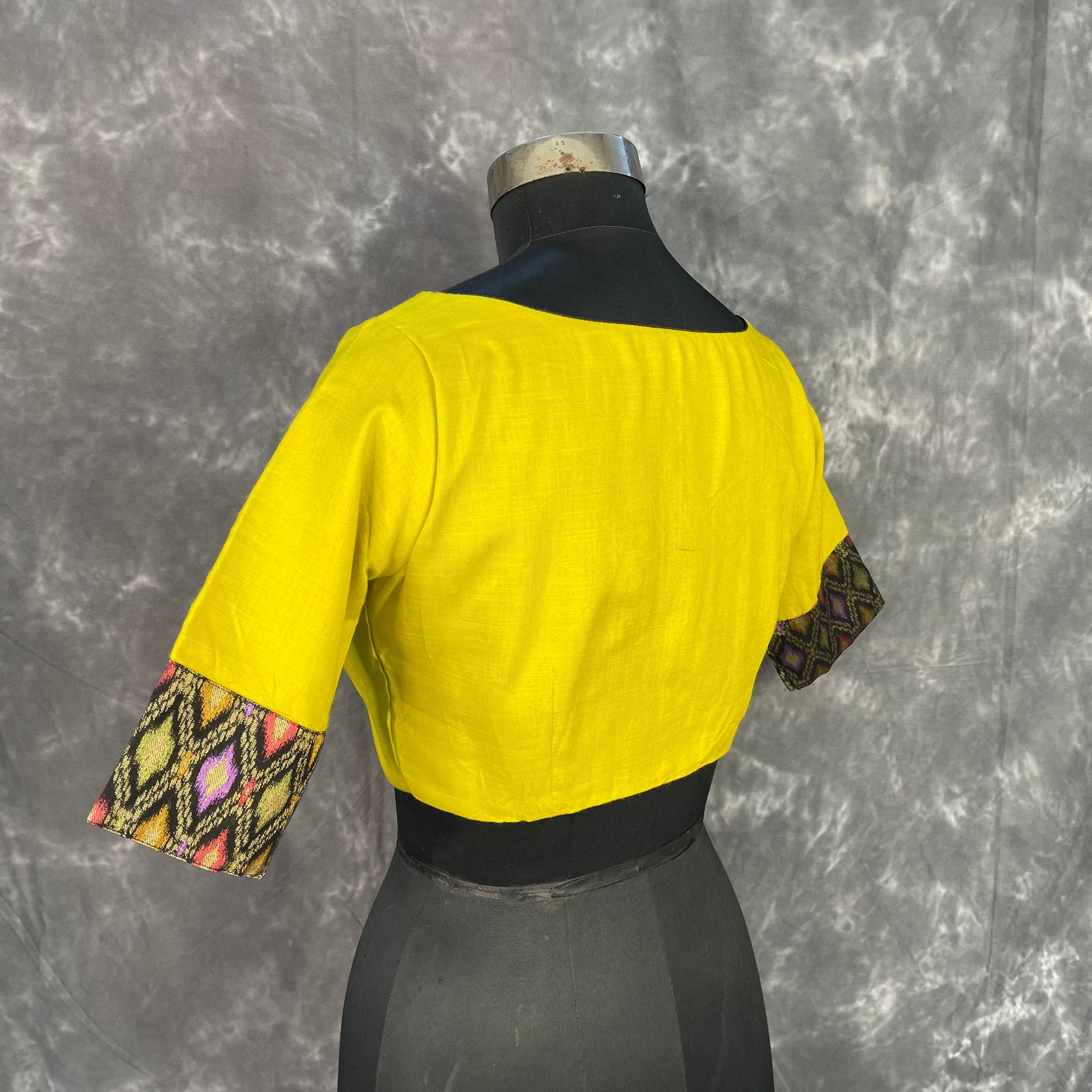 Kachha Nimboo Lemon Yellow Coloured Cotton /Jackard Ready to Wear Blouse - kapda Tailor 