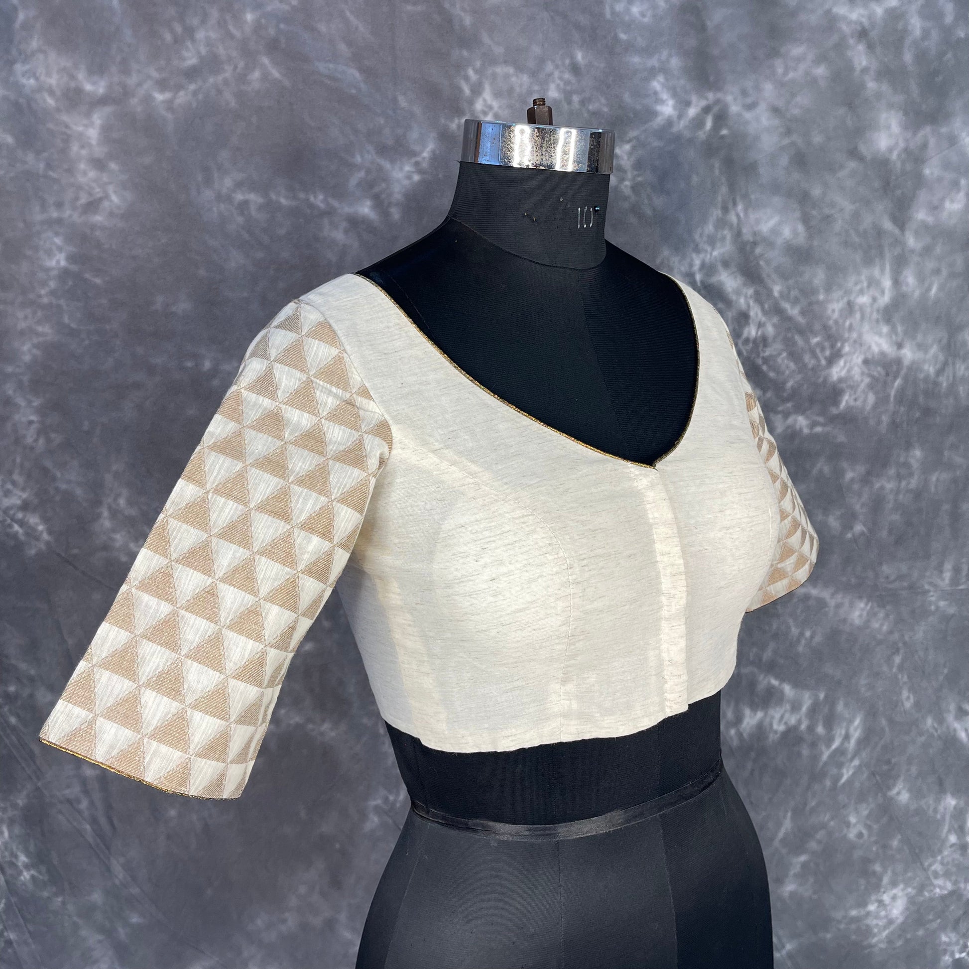 Barf Ki Saugat Cream Coloured Chanderi Cotton & Chanderi Broket Ready to Wear Blouse - kapda Tailor 