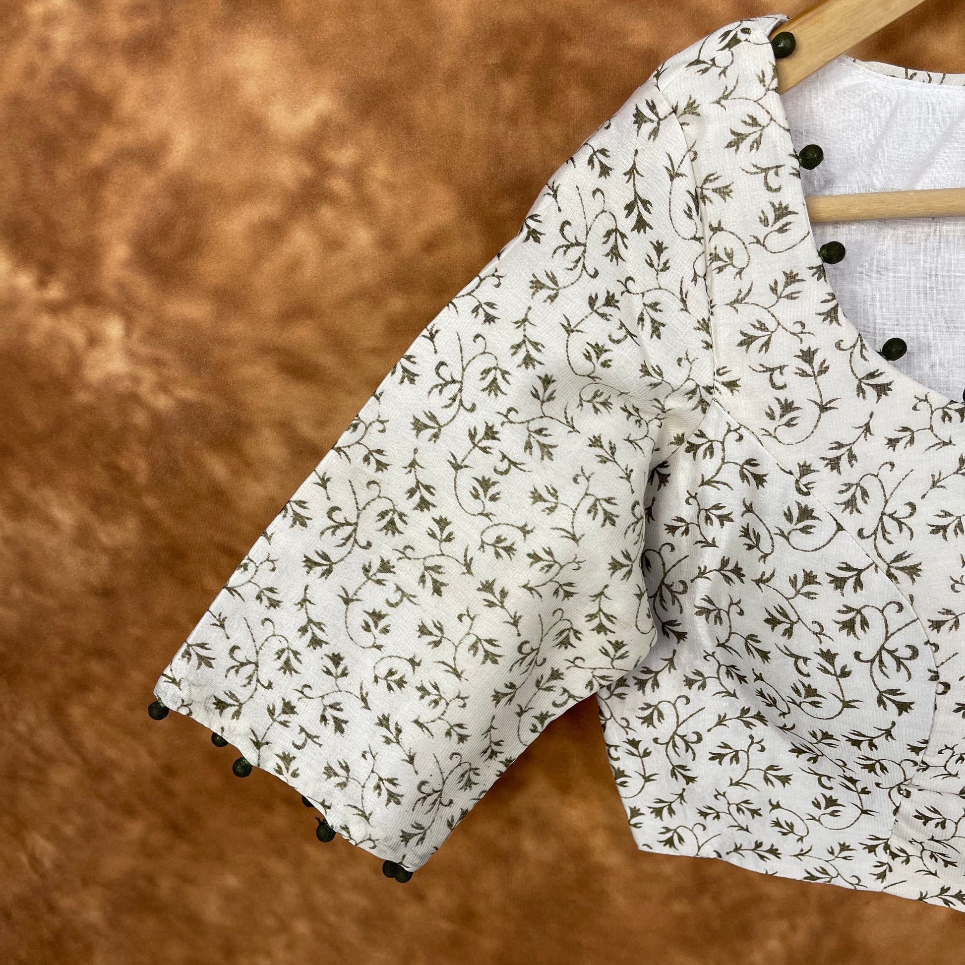 Scenic Holocaust Off White Coloured Chanderi Cotton Printed Ready to Wear Blouse - kapda Tailor 