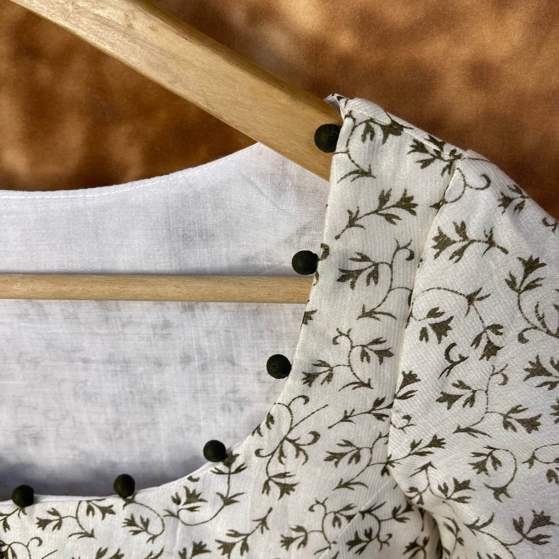 Scenic Holocaust Off White Coloured Chanderi Cotton Printed Ready to Wear Blouse - kapda Tailor 