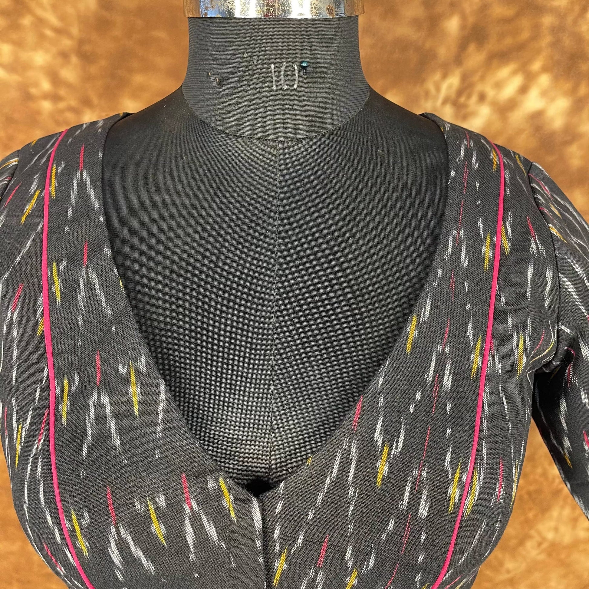 Ikat Riwayaat Black Coloured Ikat Cotton Ready to Wear Blouse - kapda Tailor 