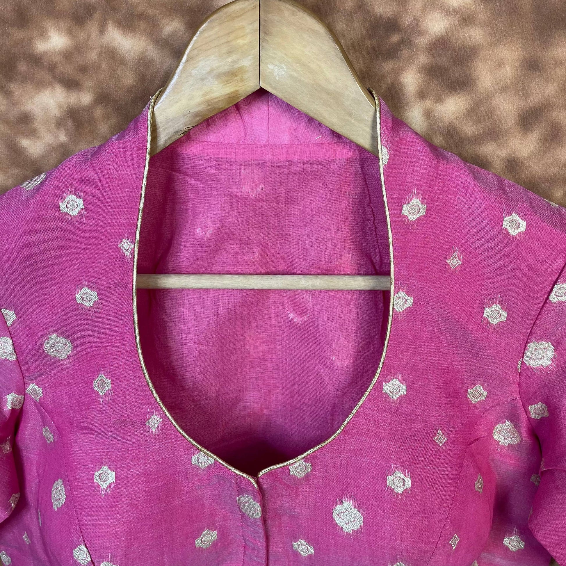 Mann Mohanaa Pink Coloured Chanderi Broket Ready to Wear Blouse - kapda Tailor 