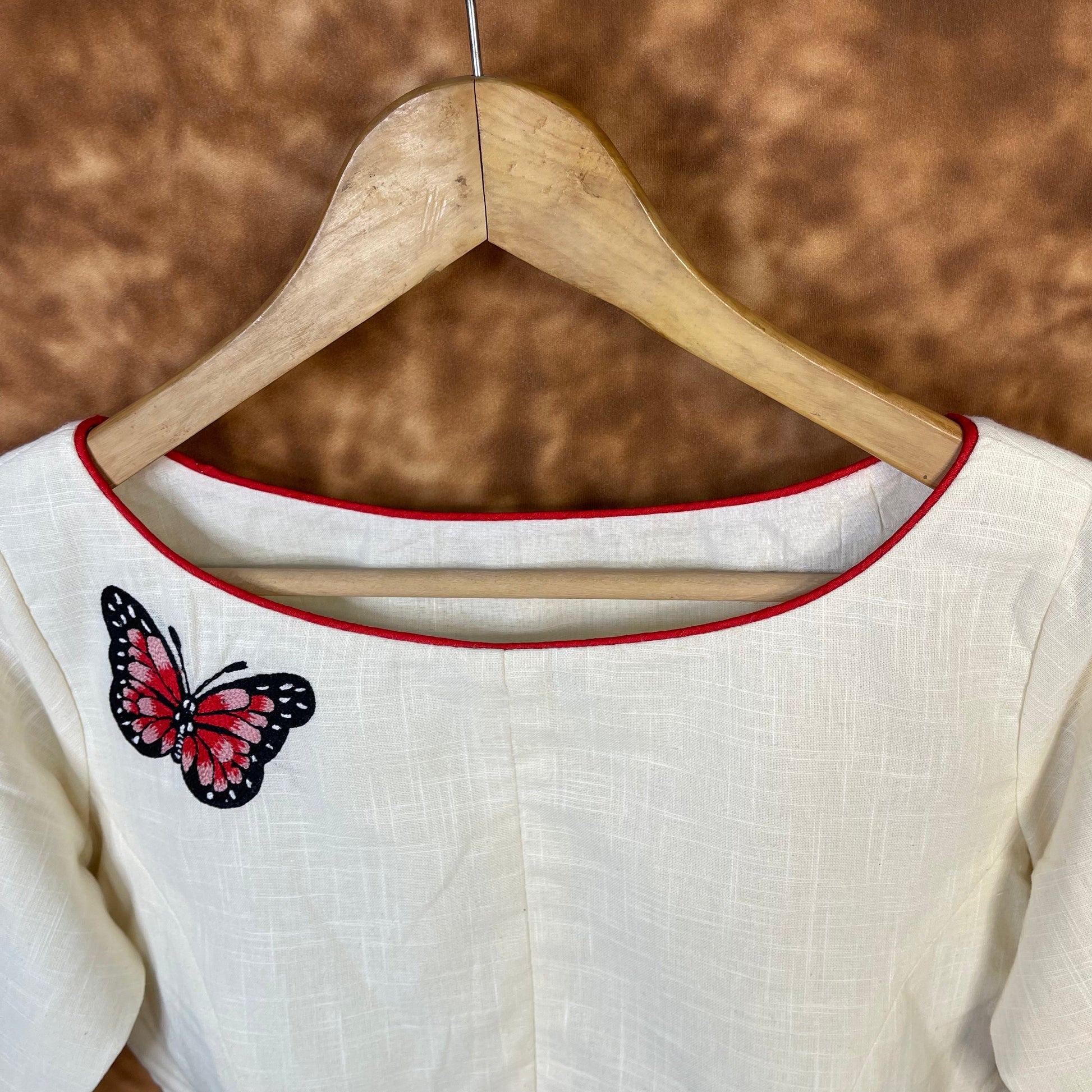 Butterfly Nector Off White Coloured Slub Cotton Ready to Wear Blouse - kapda Tailor 