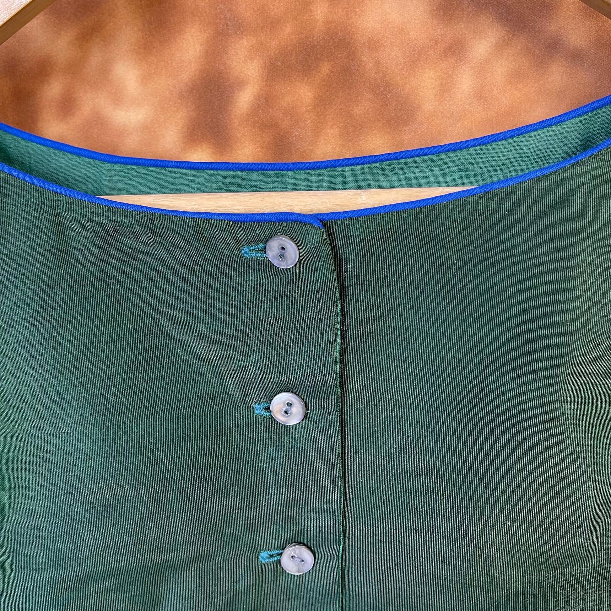 Hari Bhari Zindagi Green Coloured Chanderi Ready to Wear Blouse - kapda Tailor 
