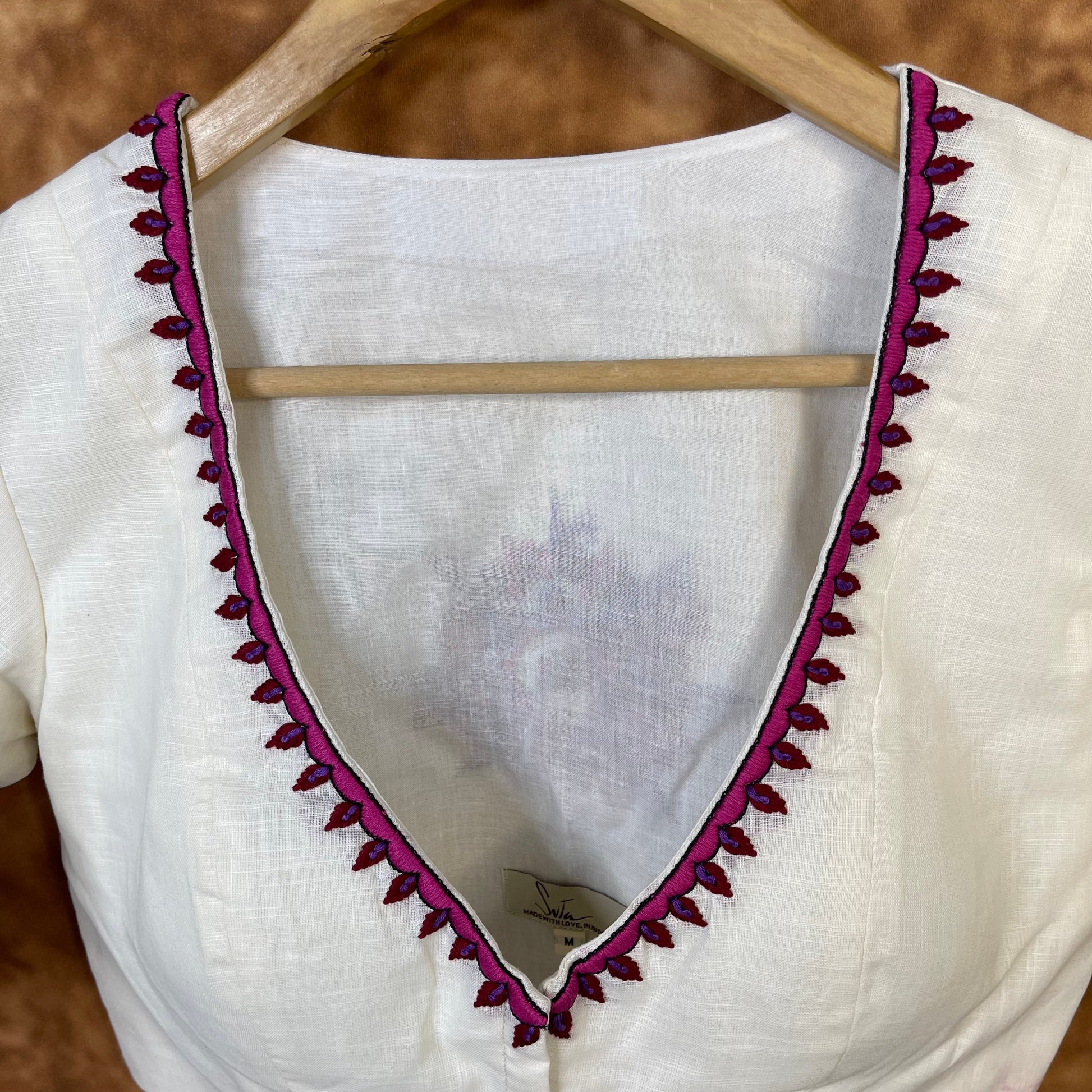 Jumaani Jashn Off White Coloured Slub Cotton Ready to Wear Blouse - kapda Tailor 