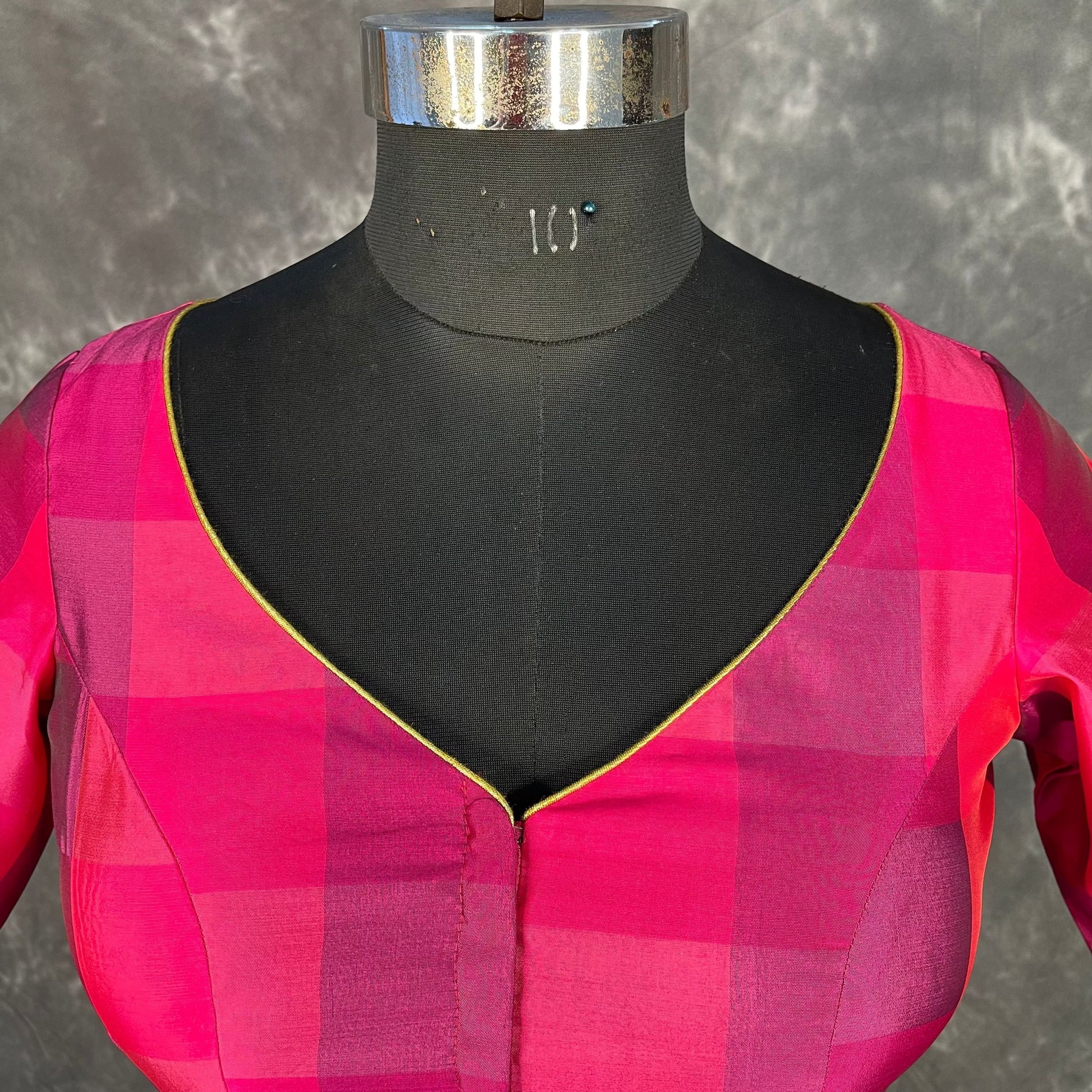 Piped Pleasure Rani Pink Coloured Silk Ready to Wear Blouse - kapda Tailor 