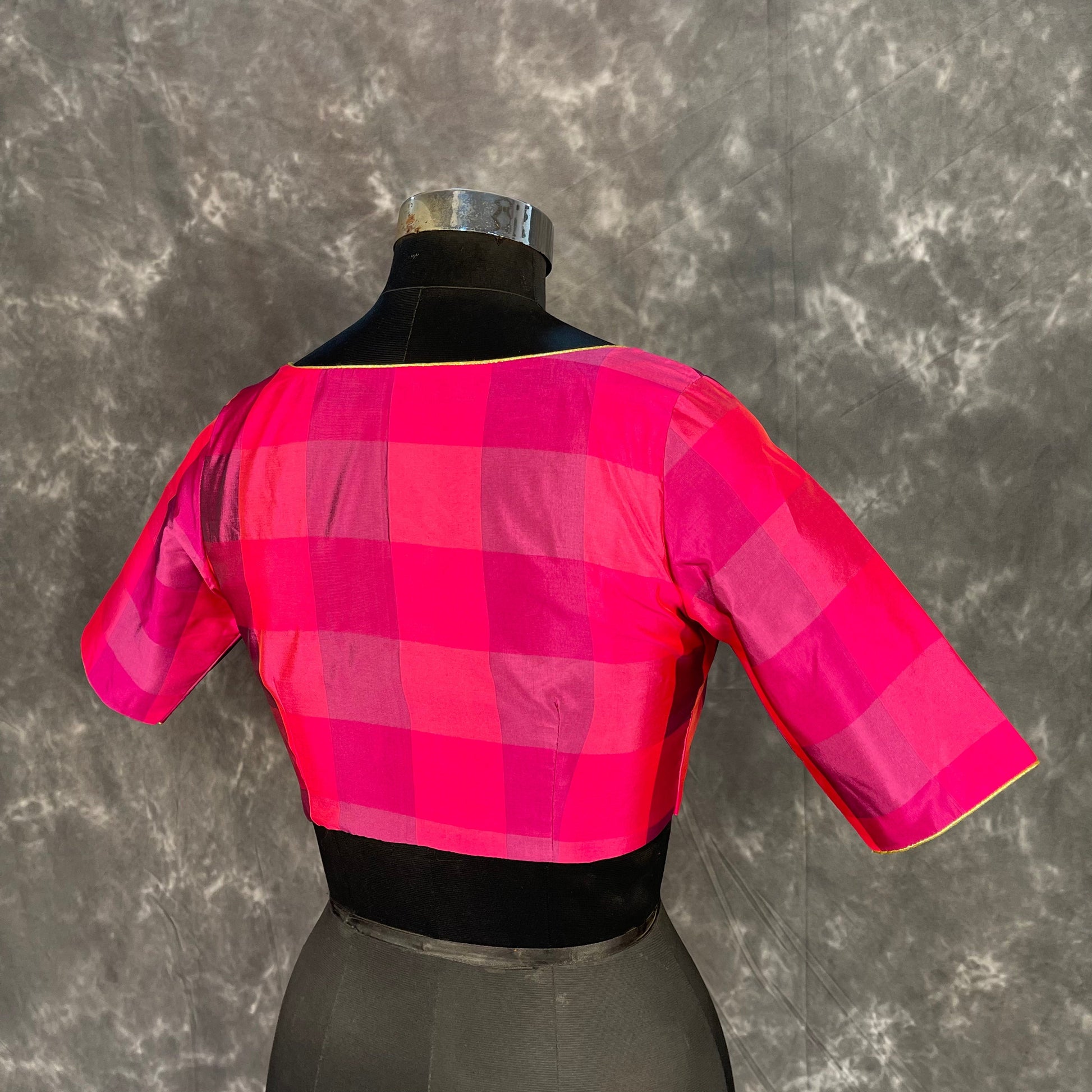 Piped Pleasure Rani Pink Coloured Silk Ready to Wear Blouse - kapda Tailor 