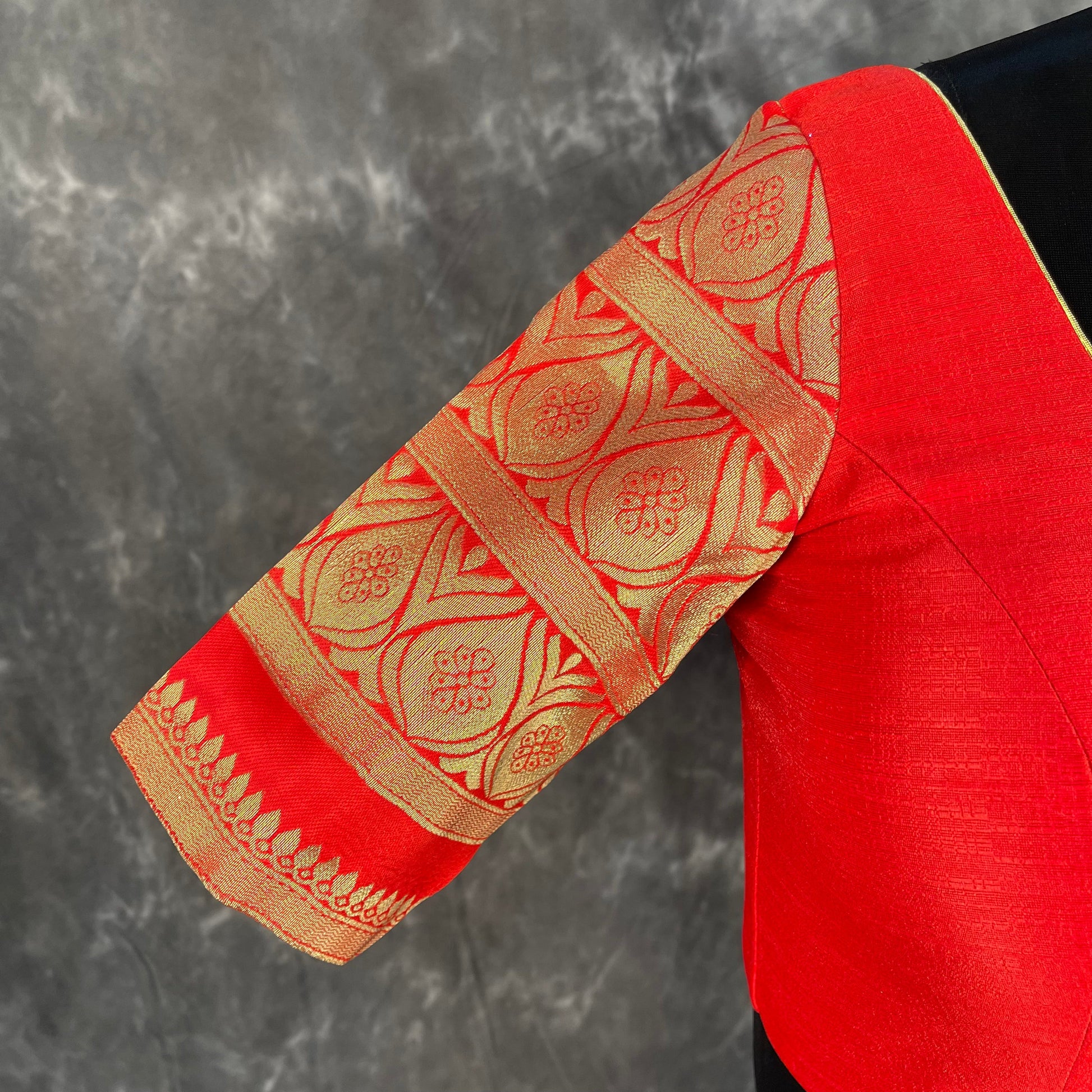 Suhaagan ki Laali Red Coloured Silk /Brocket Ready to Wear Blouse - kapda Tailor 