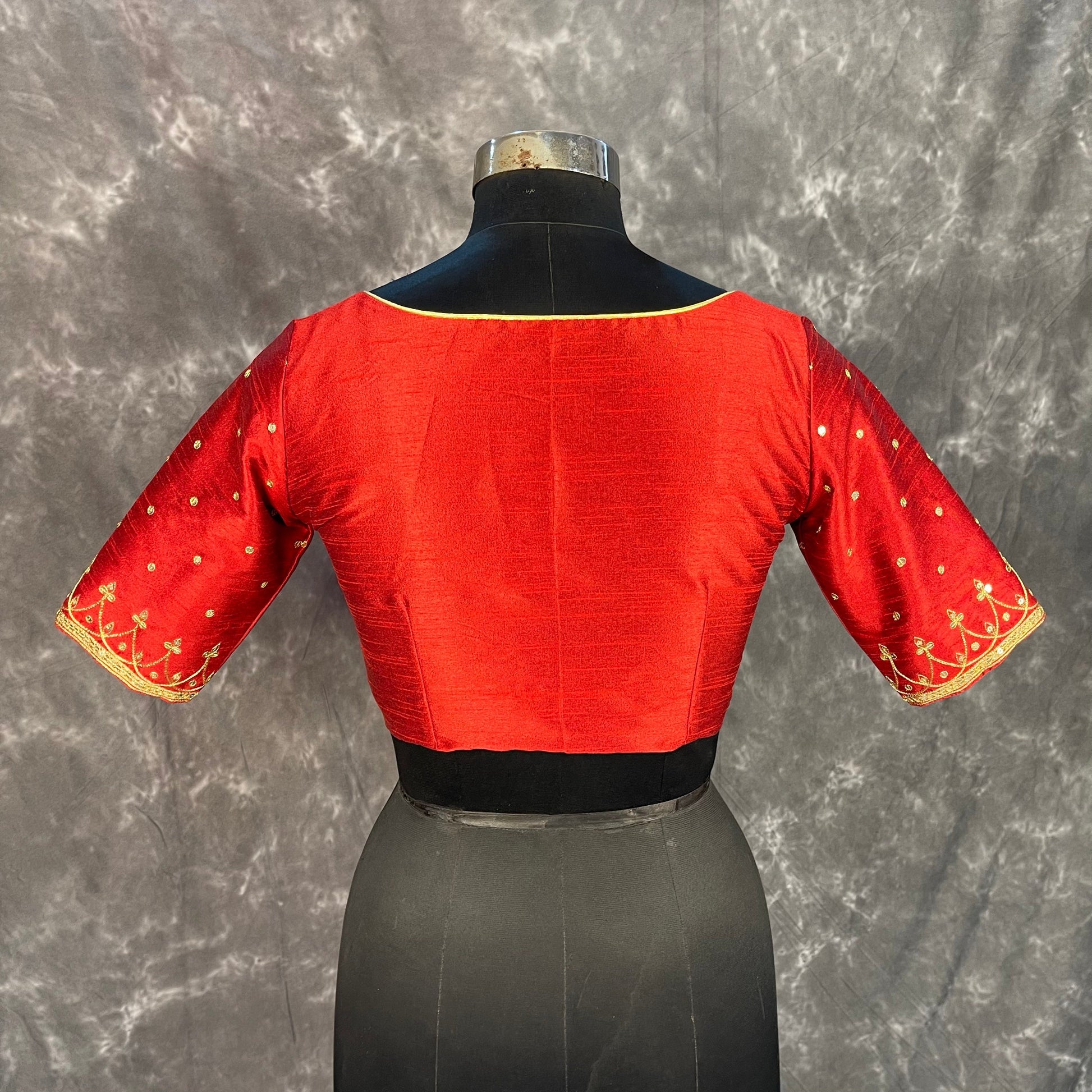 Chaatak Laal Red Coloured Art Row Silk Ready to Wear Blouse - kapda Tailor 