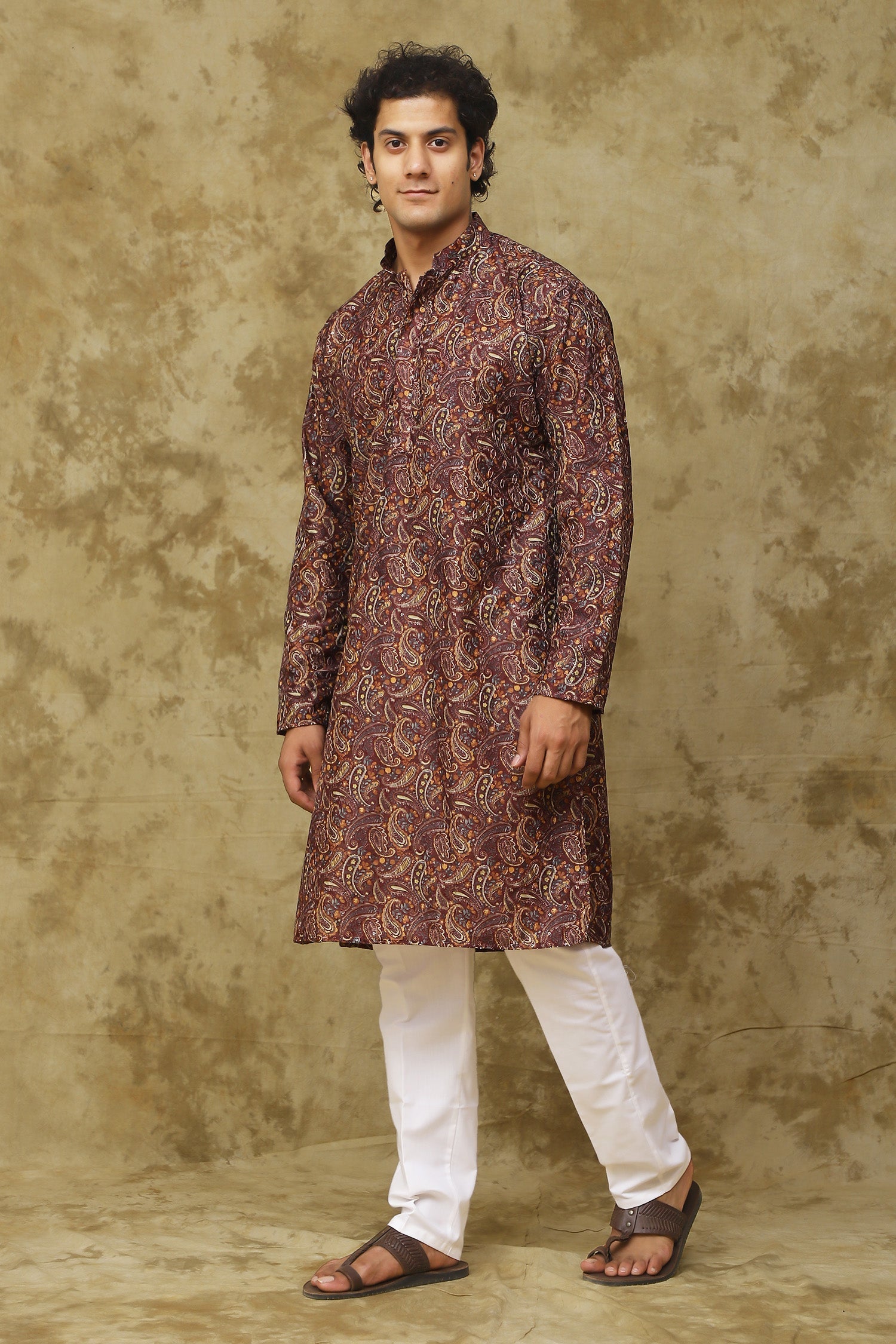 Bluesaanchi Men's Chikankari Embroidered Kurta Set - Brown 