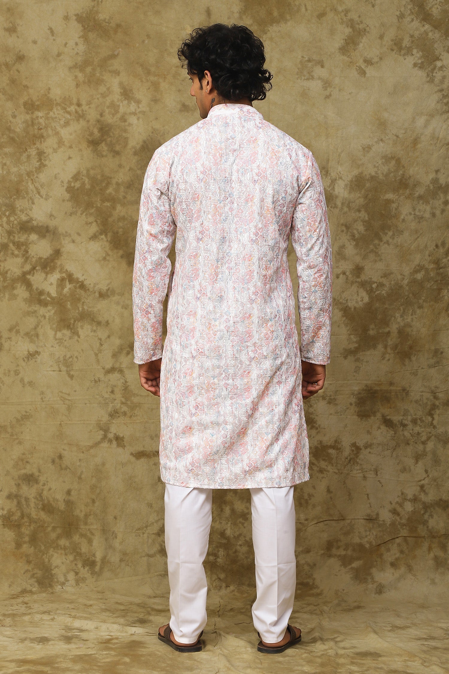 Bluesaanchi Men's Chikankari Embroidered Kurta Set - White & Pink 