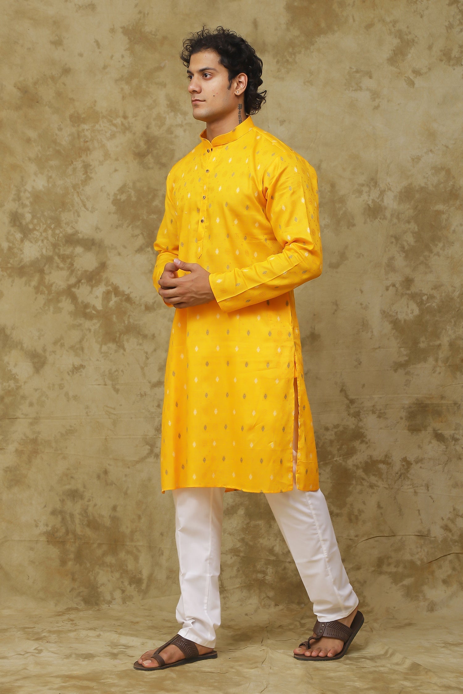 Bluesaanchi Men's Cotton Embroidered Kurta Set - Mustard | Swadesiicart