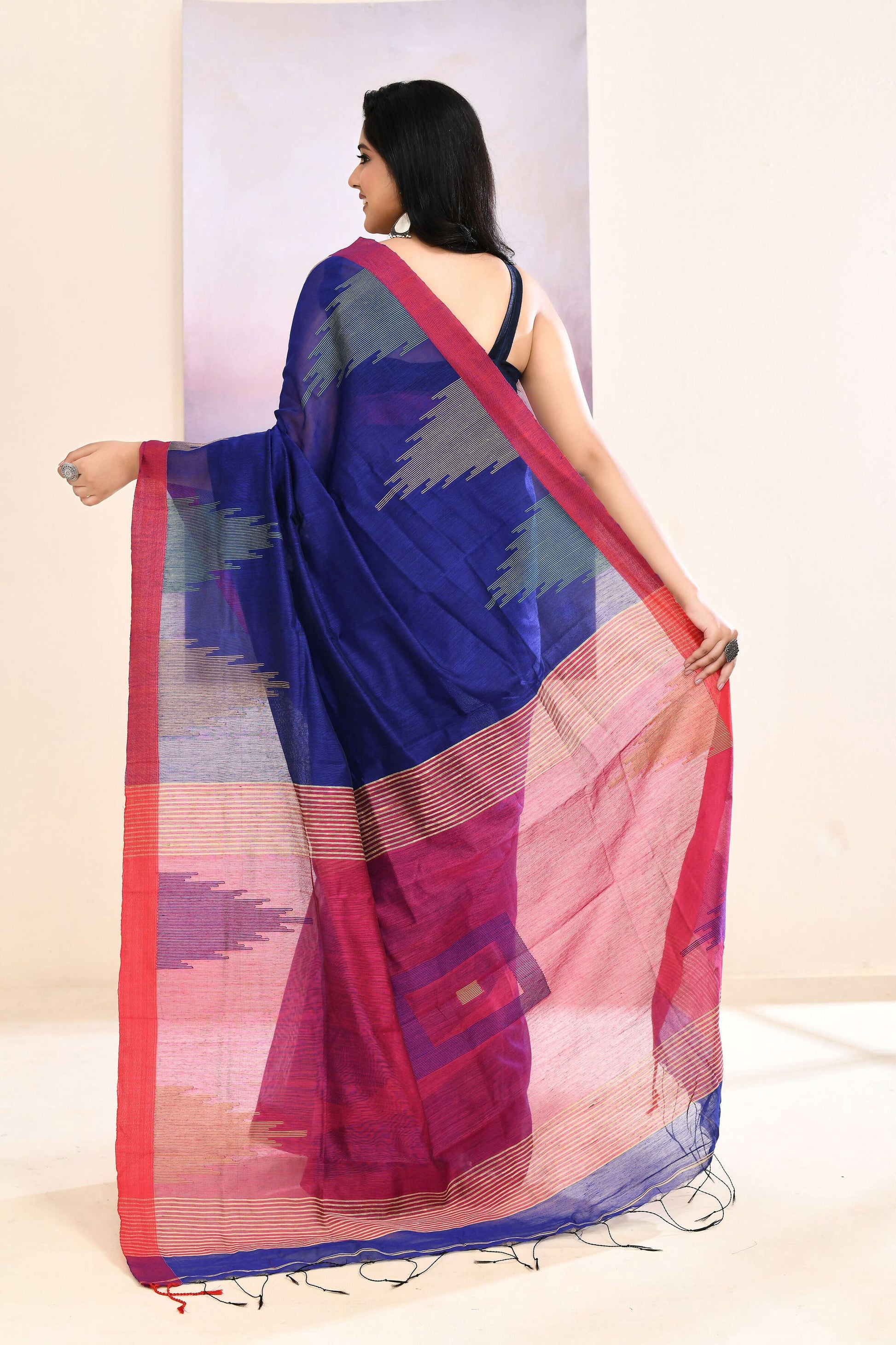 Piyari Fashion Women's Blue Temple Border Embellished Cotton Blend Jamdani Saree