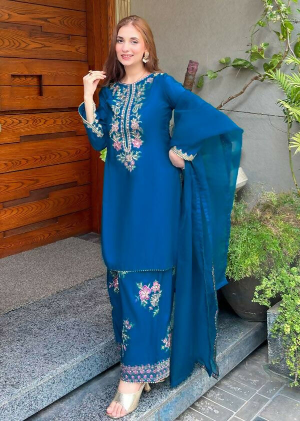 Teeya Creation Womens Trendy Stylish Embroidery Thread Work Teal Kurta Set