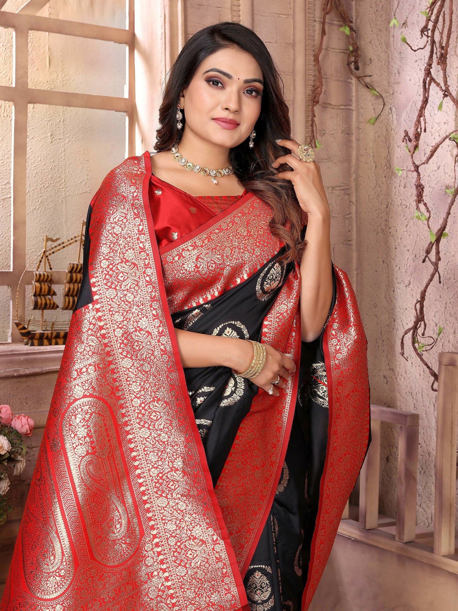 Joban Fashion Black Banarasi Soft Silk Woven Saree | Swadesiicart