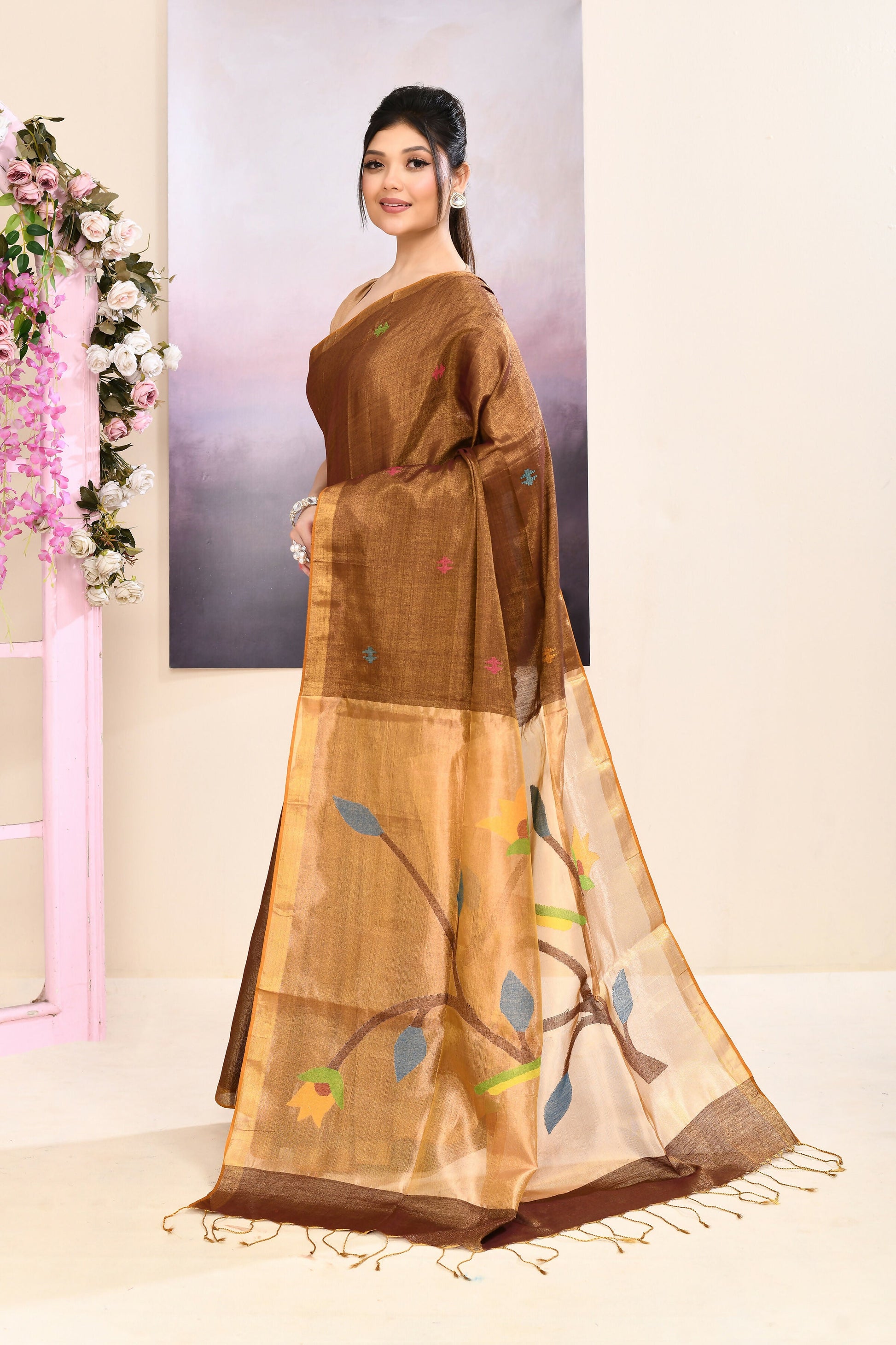 Piyari Fashion Women's Brown Embellished Tissue Jamdani Saree