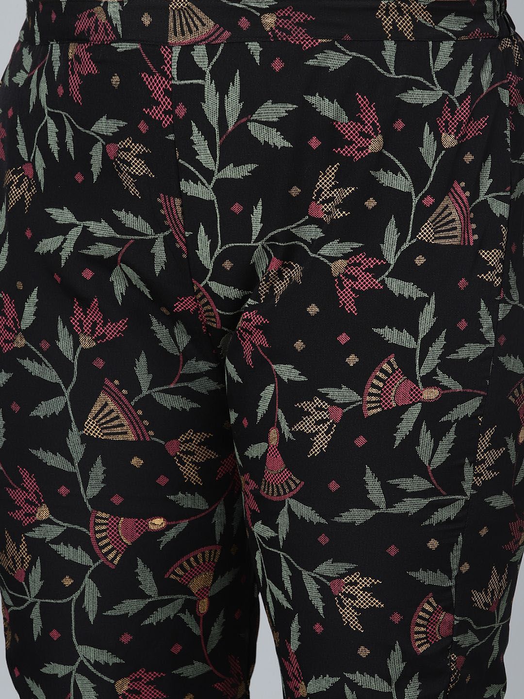 Sztori Plus Size Floral Printed Straight Kurta With Trouser