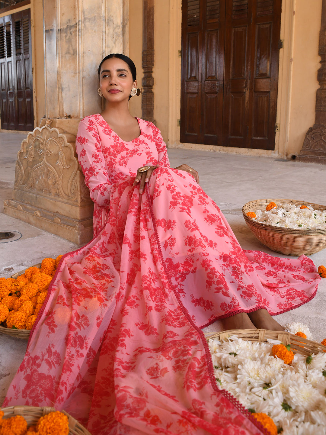Janasya Women's Peach Georgette Floral Print Kurta With Flared Palazzo And Dupatta 