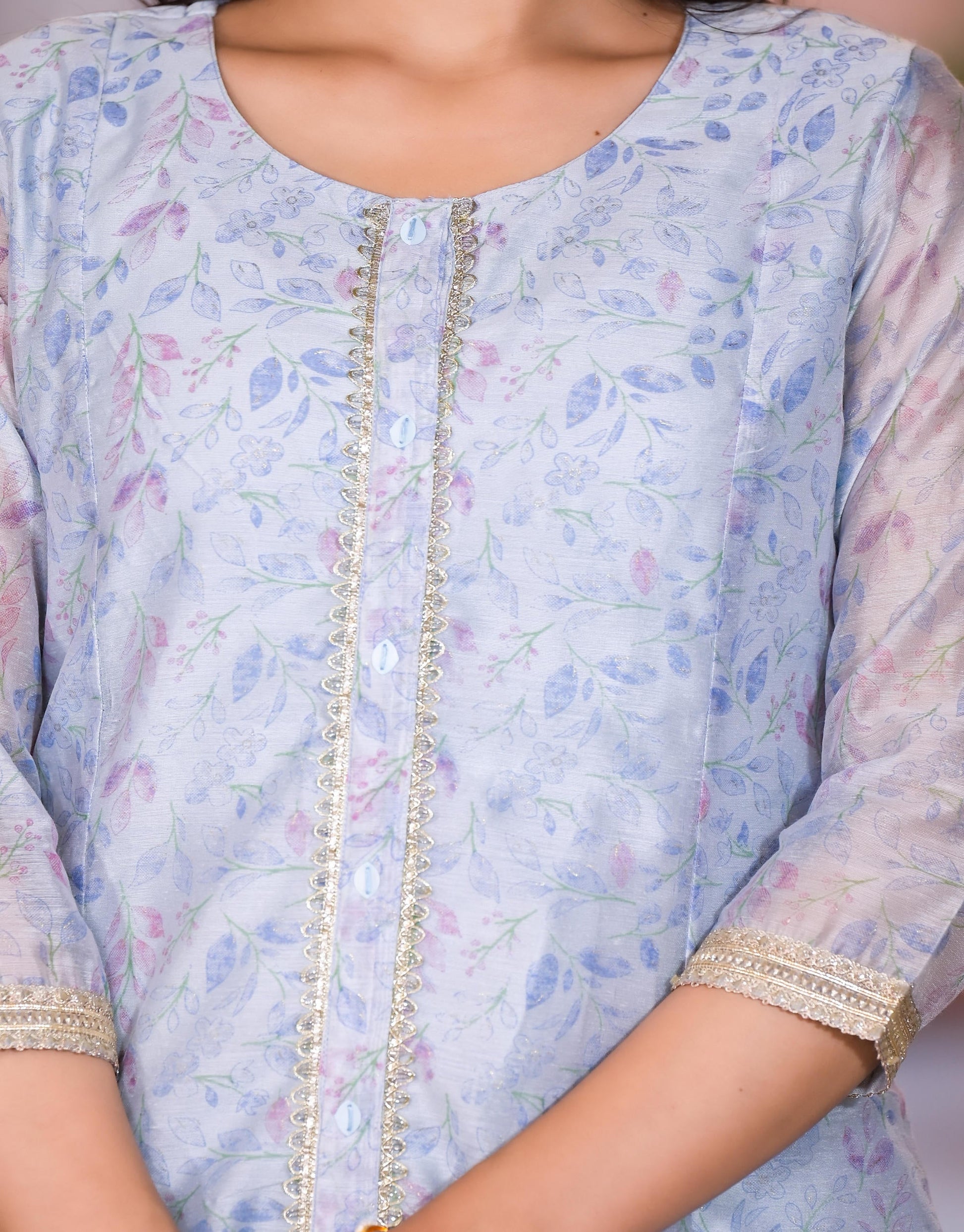 Juniper Women's Grey Floral Printed Chanderi Kurta Set With Lace & Buttons
