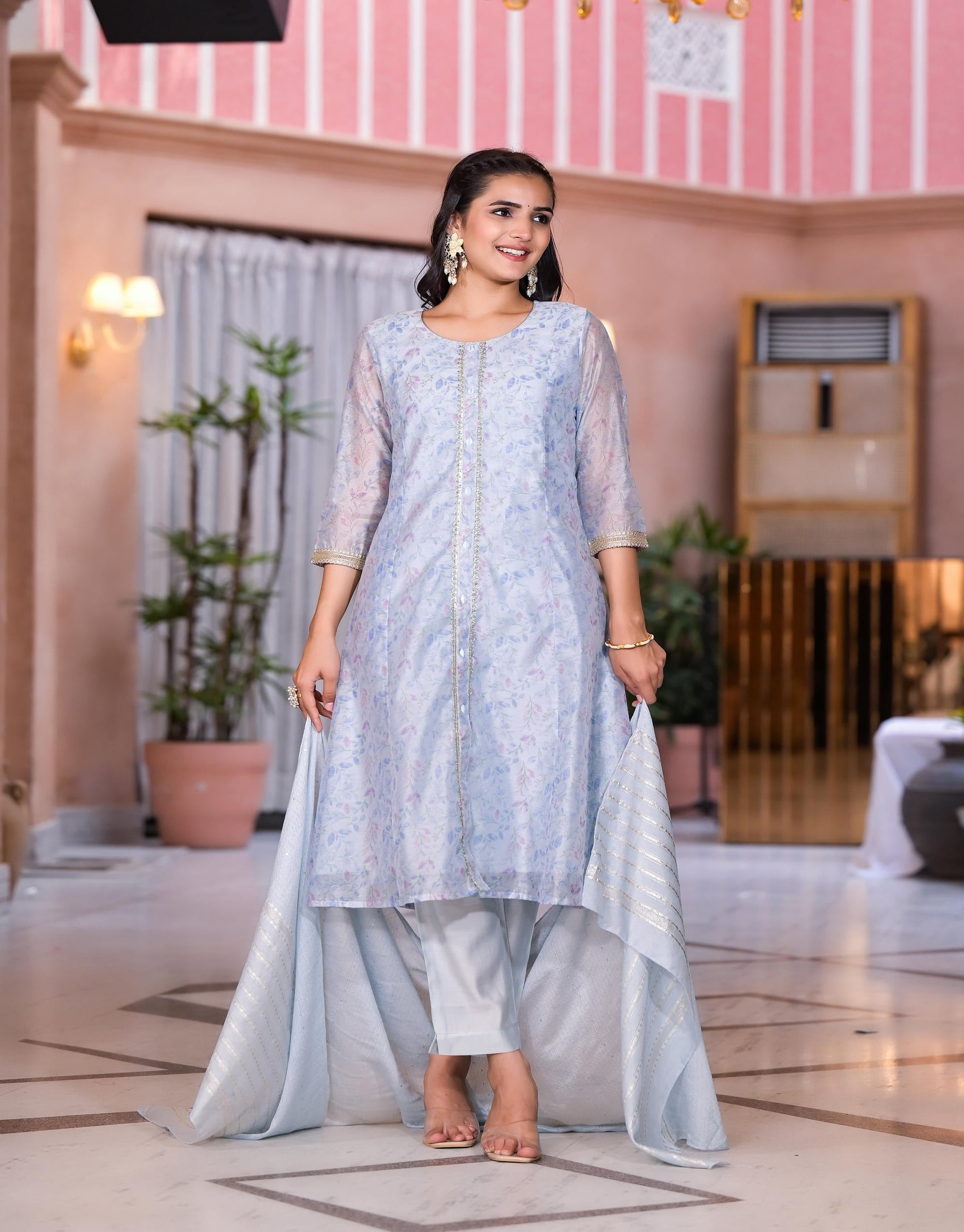 Juniper Women's Grey Floral Printed Chanderi Kurta Set With Lace & Buttons
