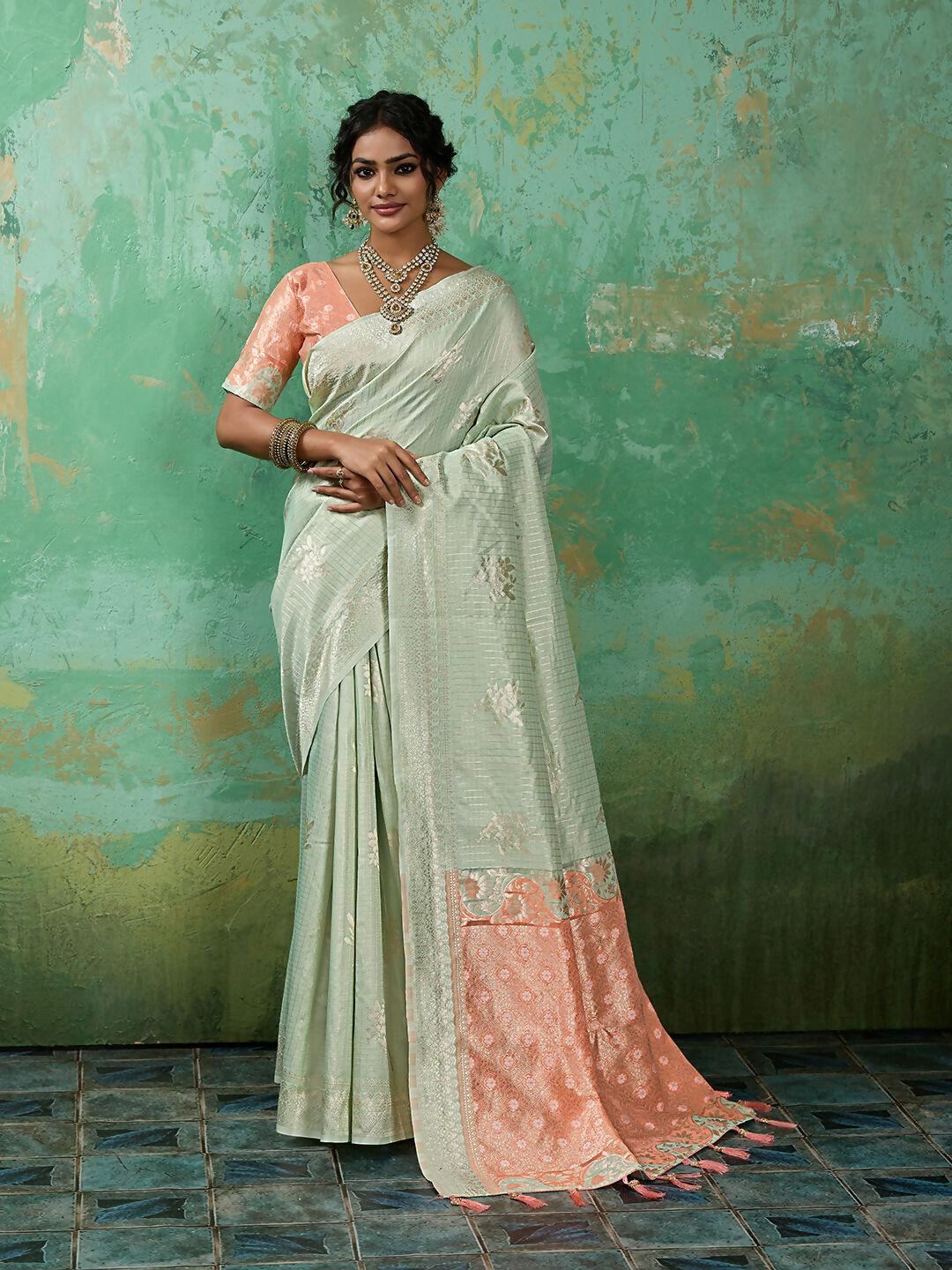 Shree Shyam Fashion Rama Green Linen Cotton Saree