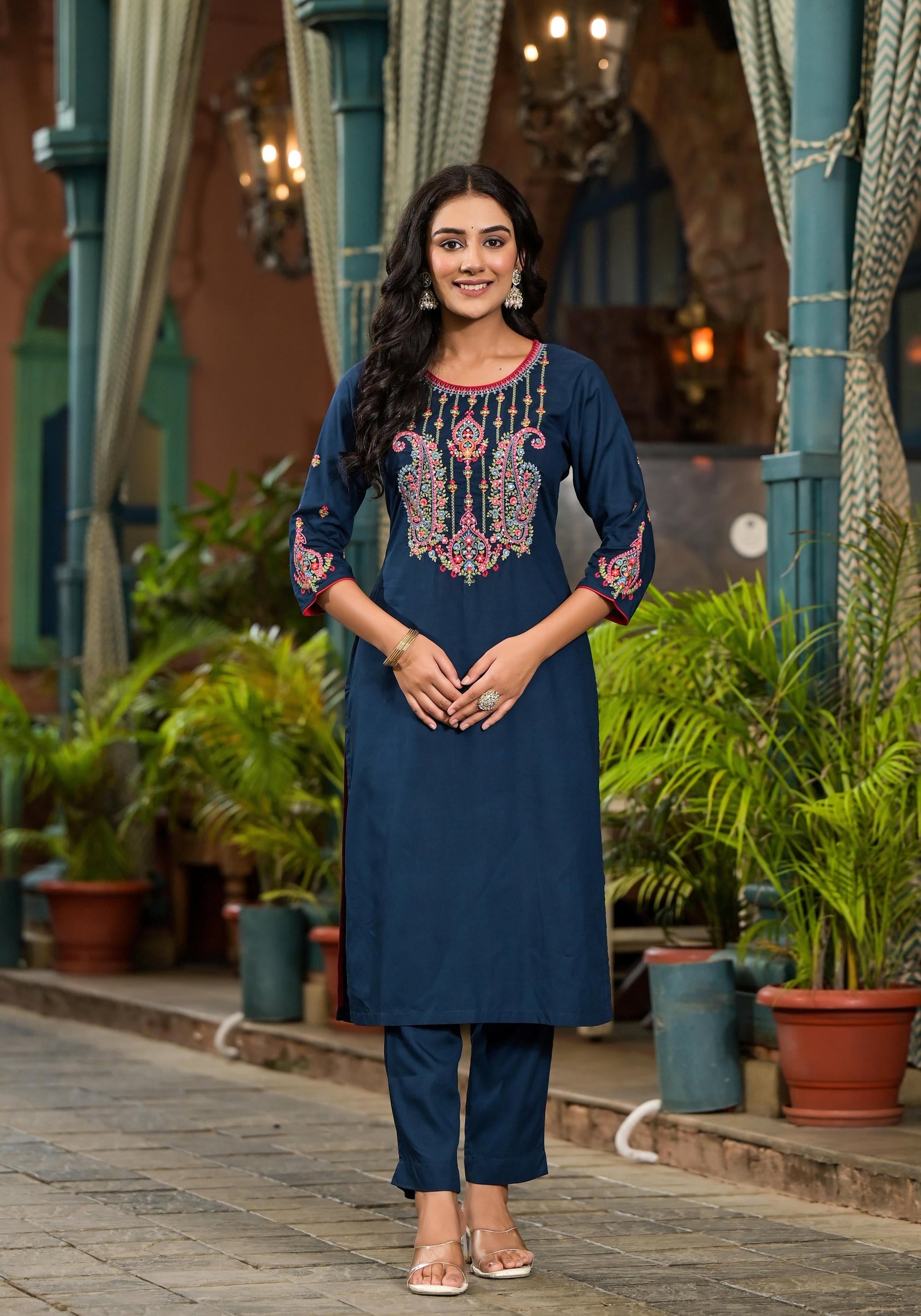 Juniper Women's Blue Viscose Rayon Solid Kurta Set
