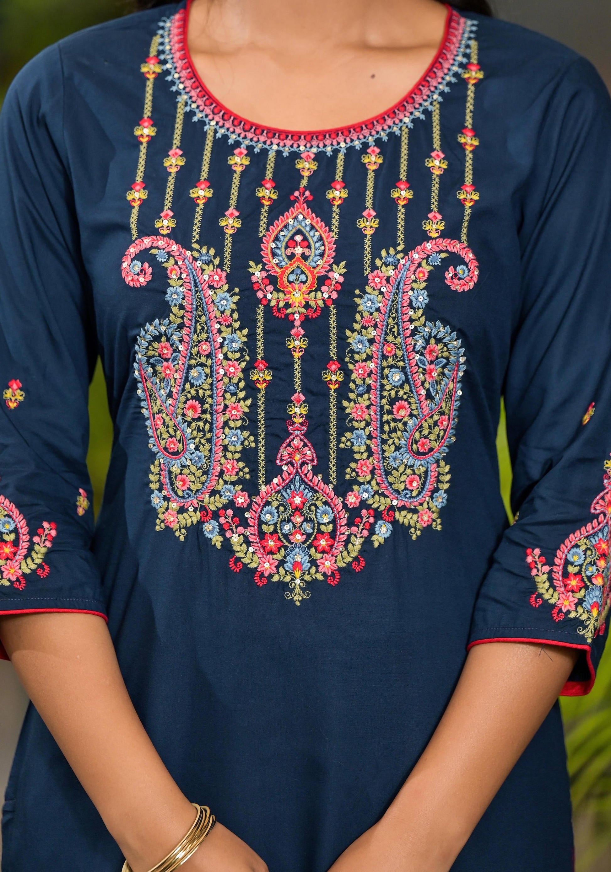 Juniper Women's Blue Viscose Rayon Solid Kurta Set