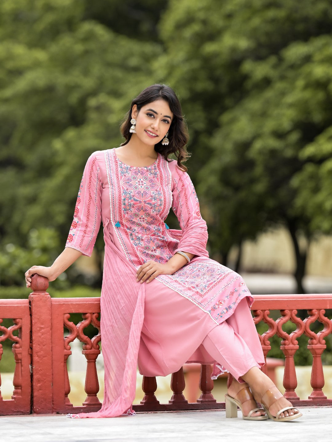 Juniper Women's Peach Floral Printed Liva Rayon Kurta Pant & Dupatta Set With Doris At Waist & Thread Work & Tassels