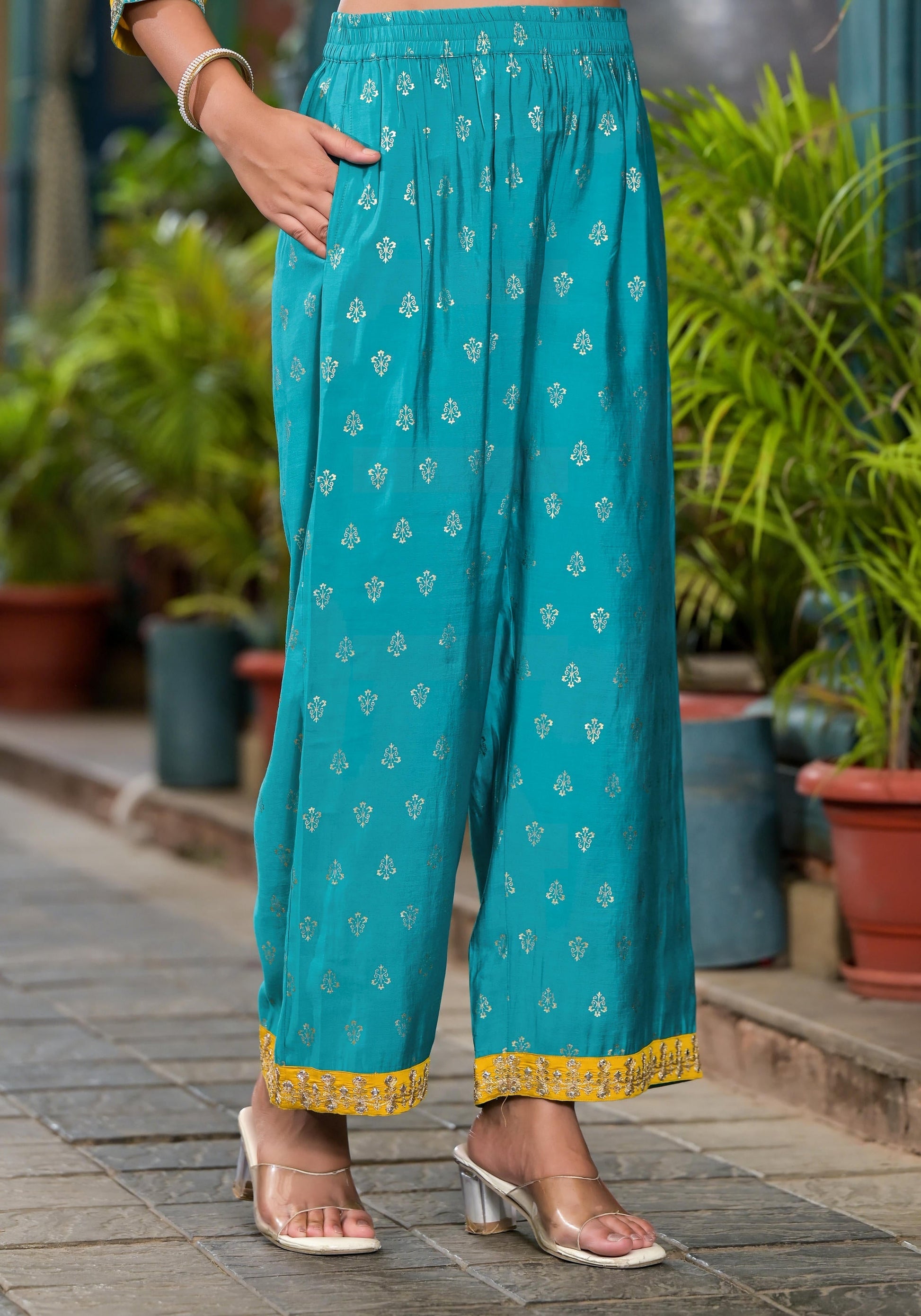 Juniper Women's Yellow Viscose Rayon Embroidered Kurta Set