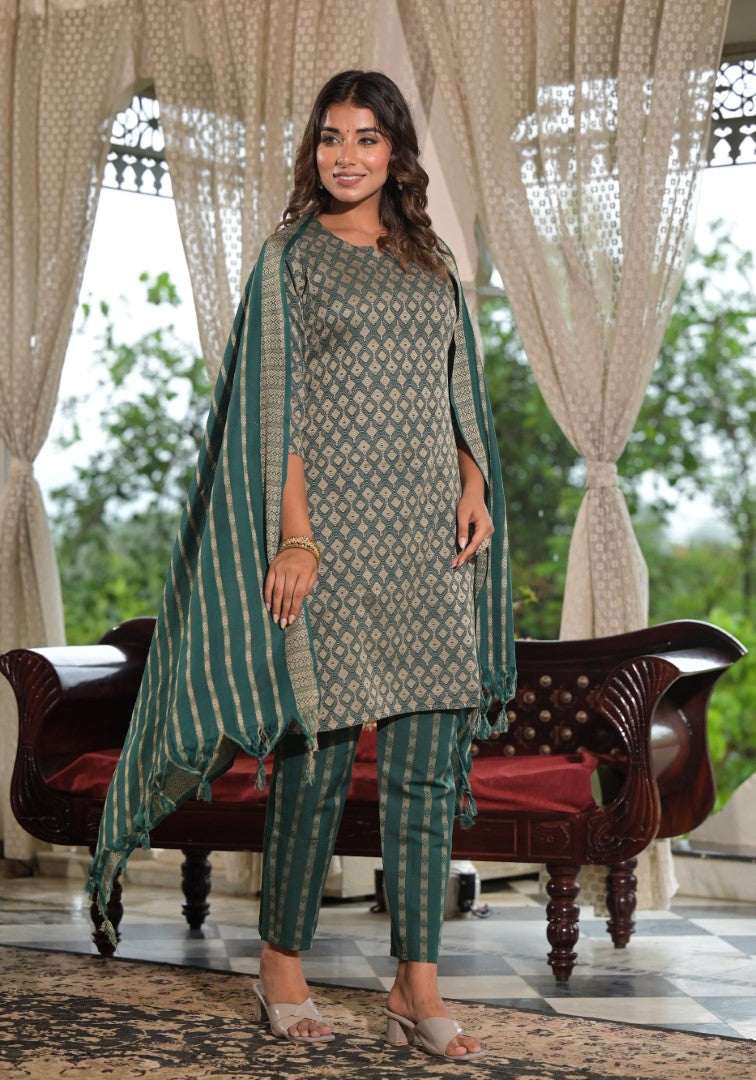 Juniper Women's Green Geometric Printed Cotton Kurta Pant Set With Tassels On Dupatta