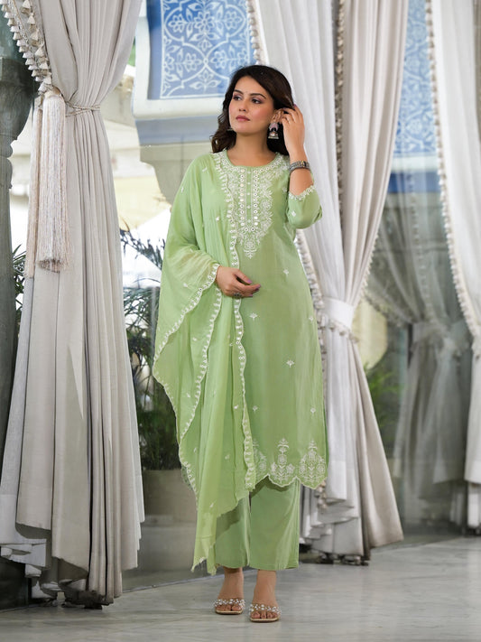 Juniper Women's Green Cotton Blend Solid Kurta Set