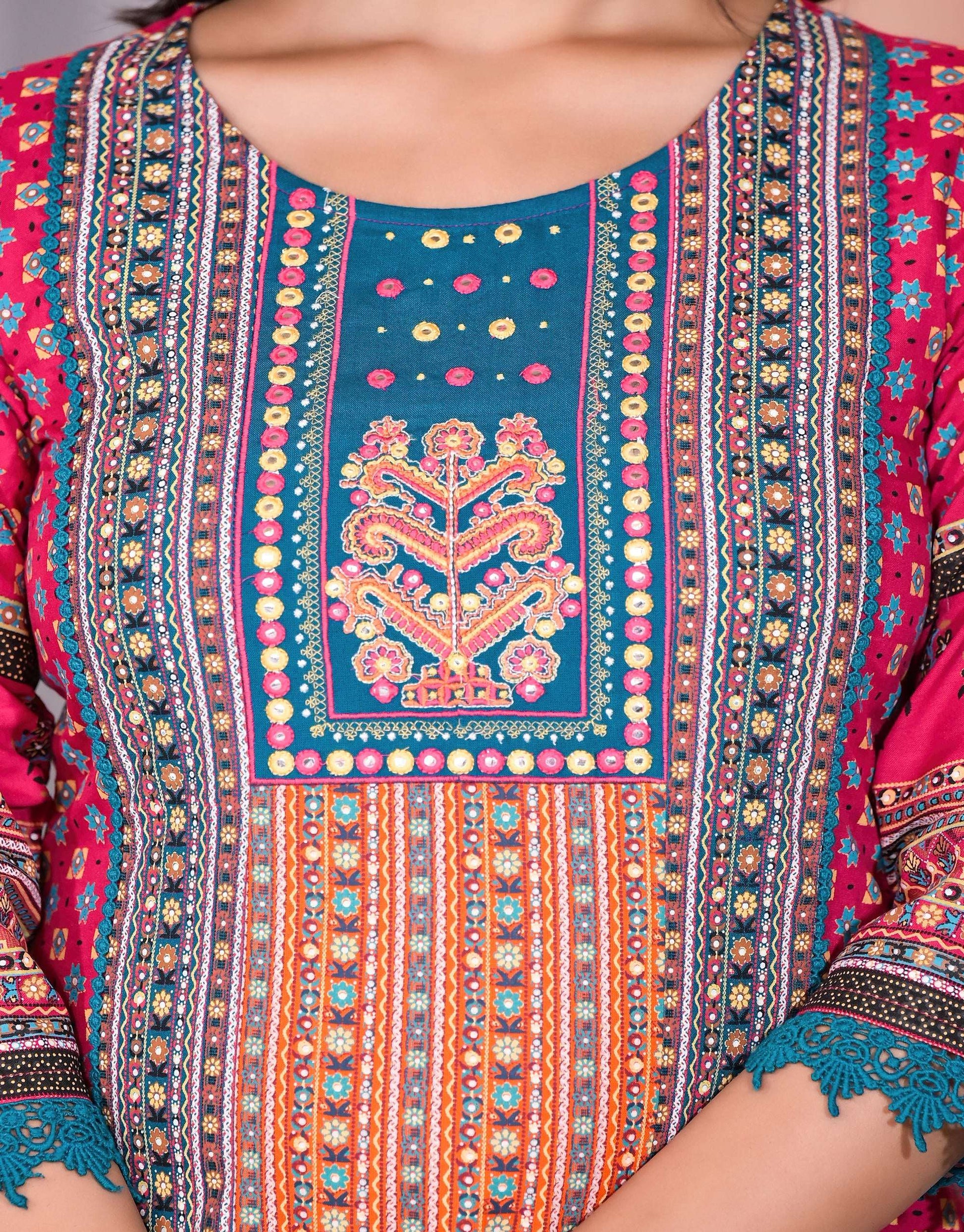 Juniper Women's Fuchsia Ethnic Motif Printed Rayon Kurta Set With Thread & Mirror Work